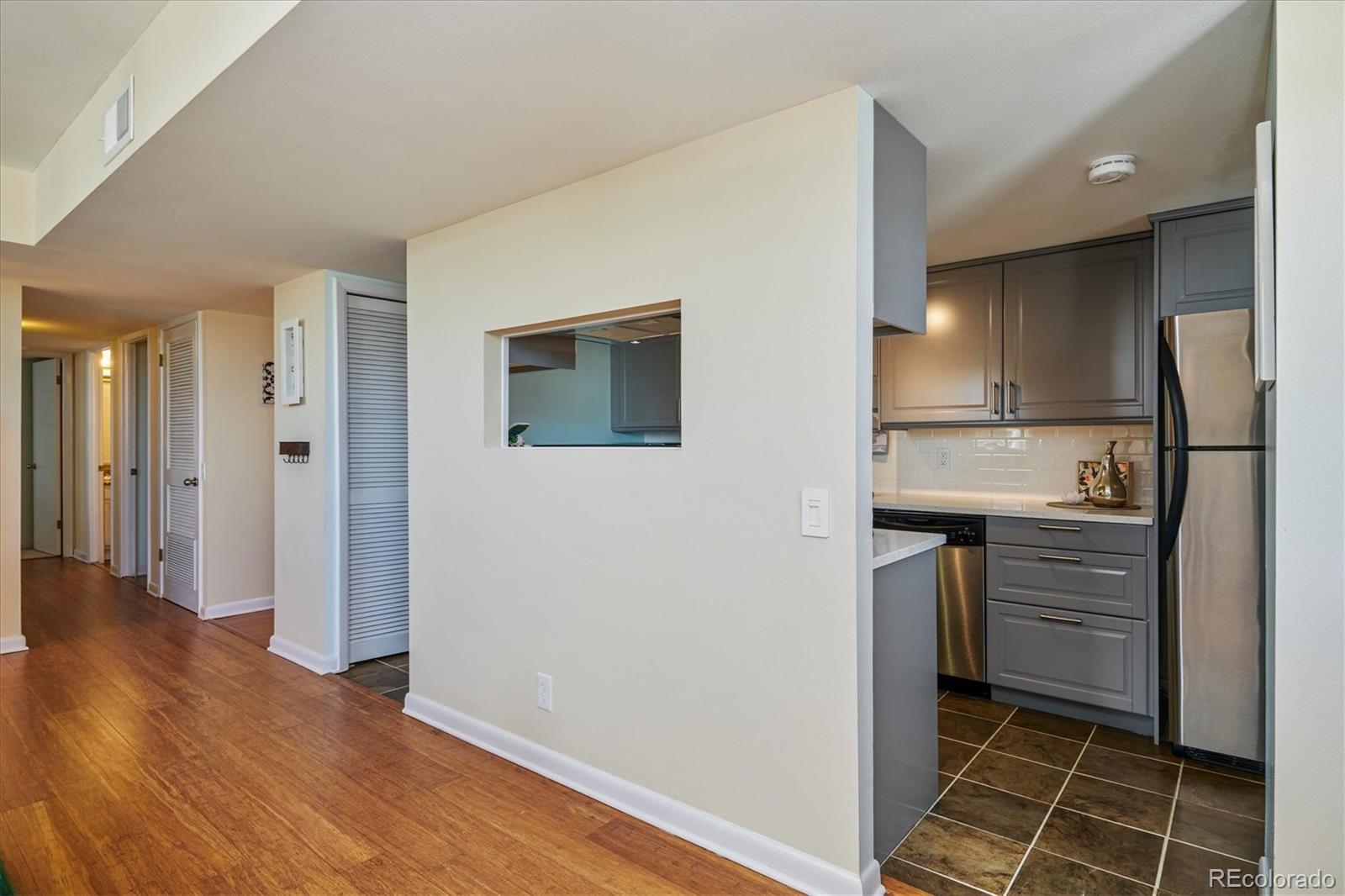 MLS Image #8 for 5955 e 10th avenue,denver, Colorado