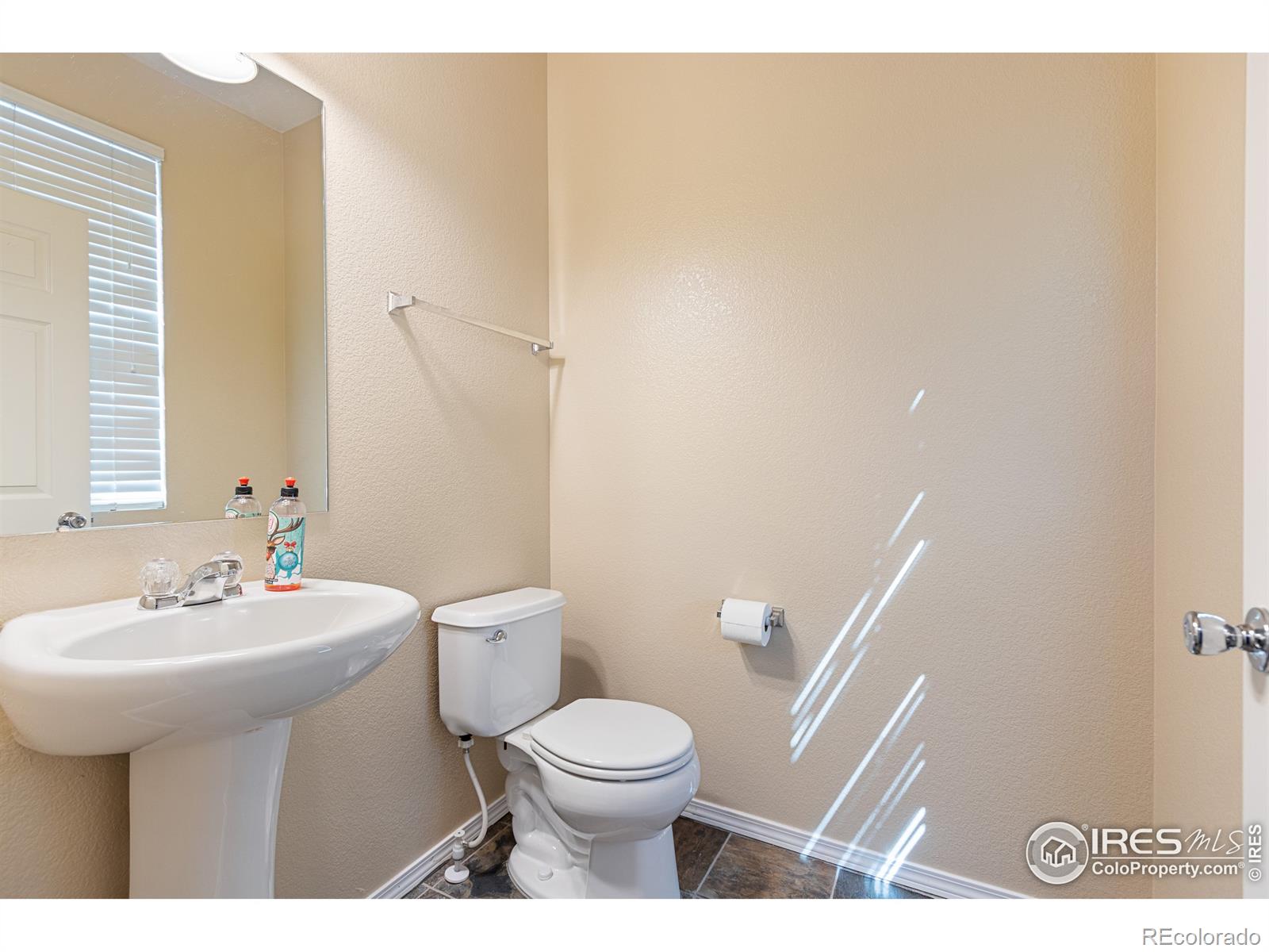 MLS Image #11 for 900  sunrise drive,brighton, Colorado