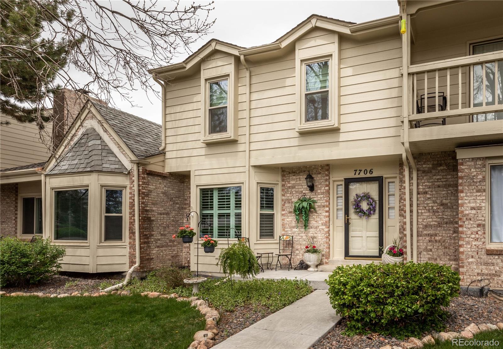 MLS Image #0 for 7706 s cove circle,centennial, Colorado