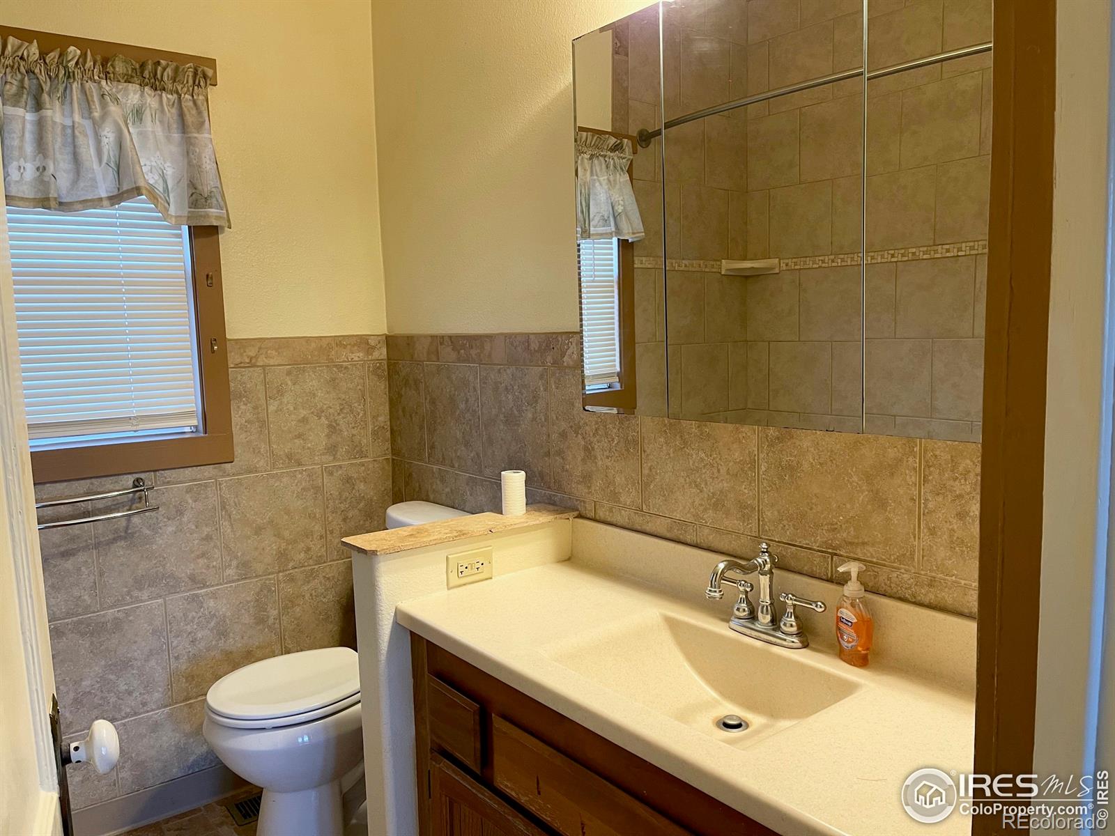 MLS Image #12 for 640 s phelan avenue,holyoke, Colorado