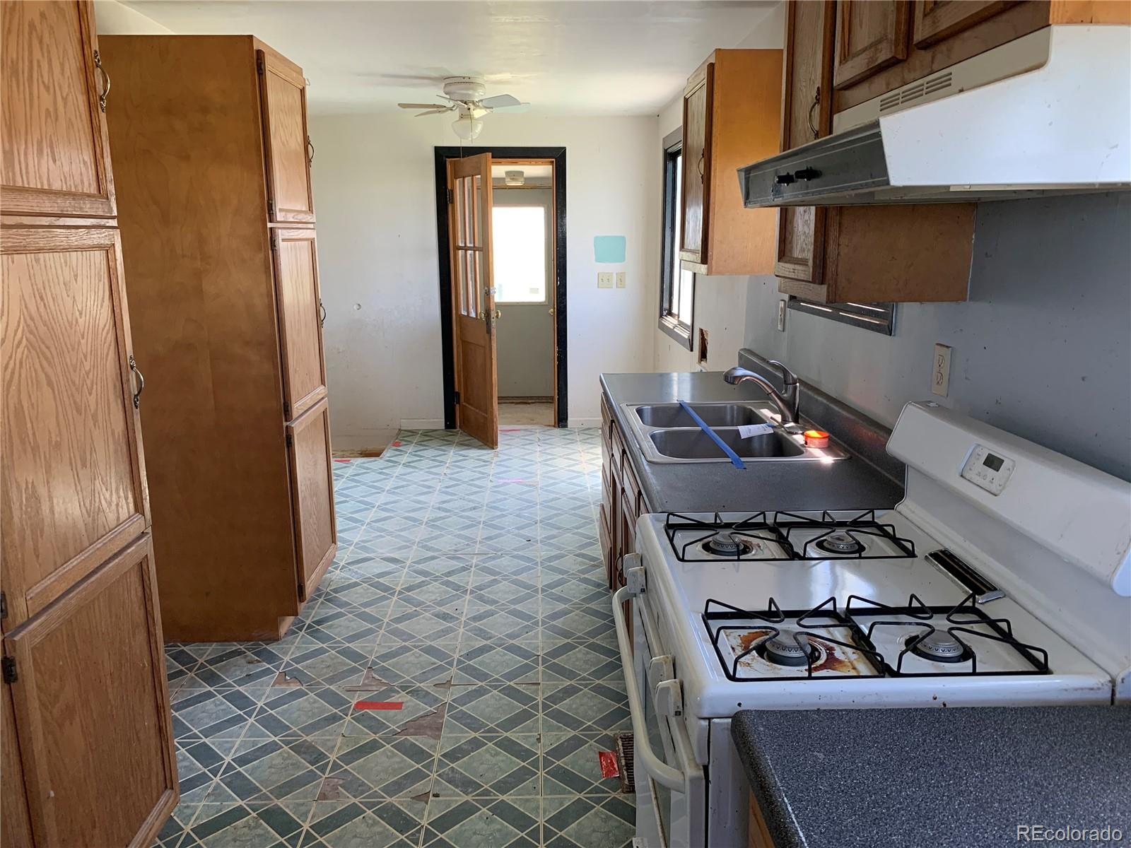 MLS Image #9 for 52650  county road 34 ,genoa, Colorado