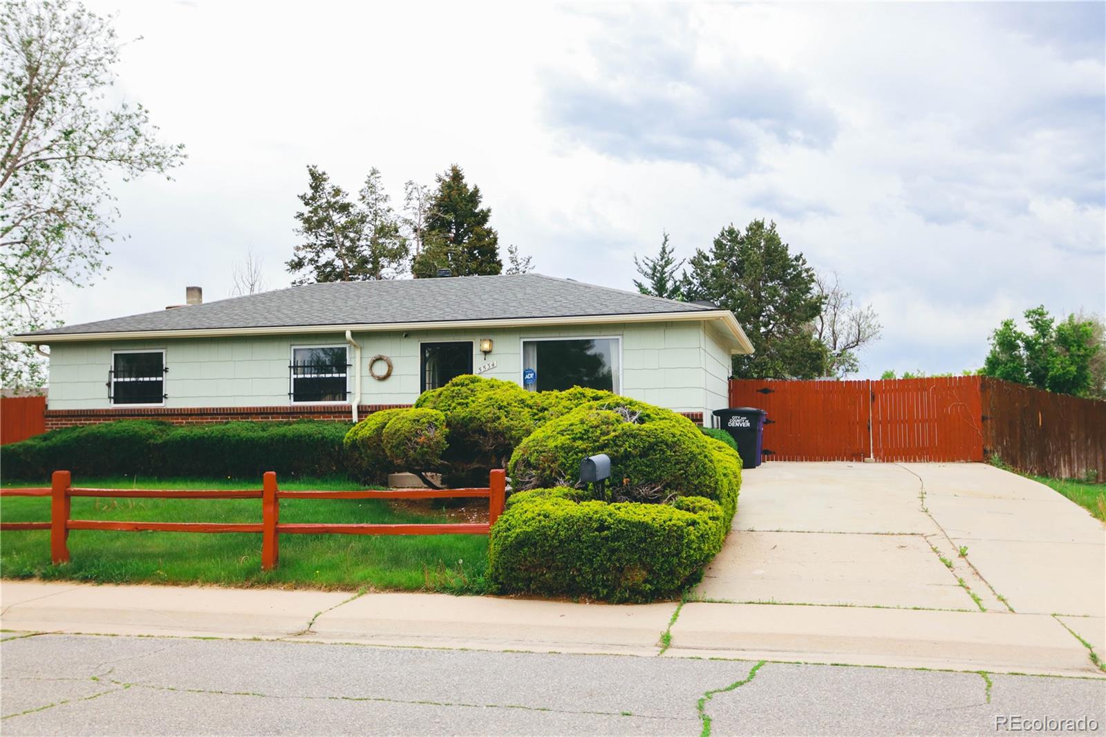 MLS Image #0 for 5534  xanadu street,denver, Colorado