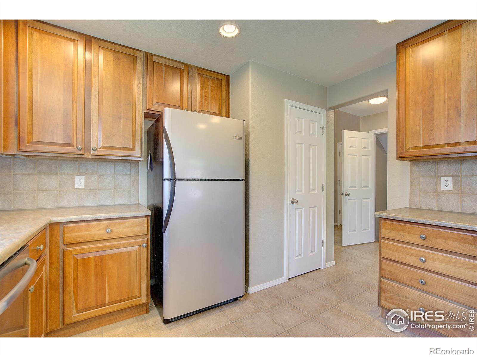 MLS Image #9 for 4054  don fox circle,loveland, Colorado