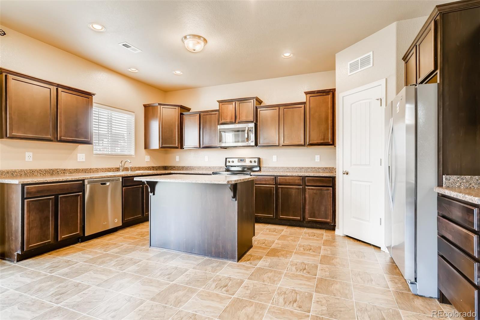 MLS Image #5 for 7158  honeycomb drive,peyton, Colorado