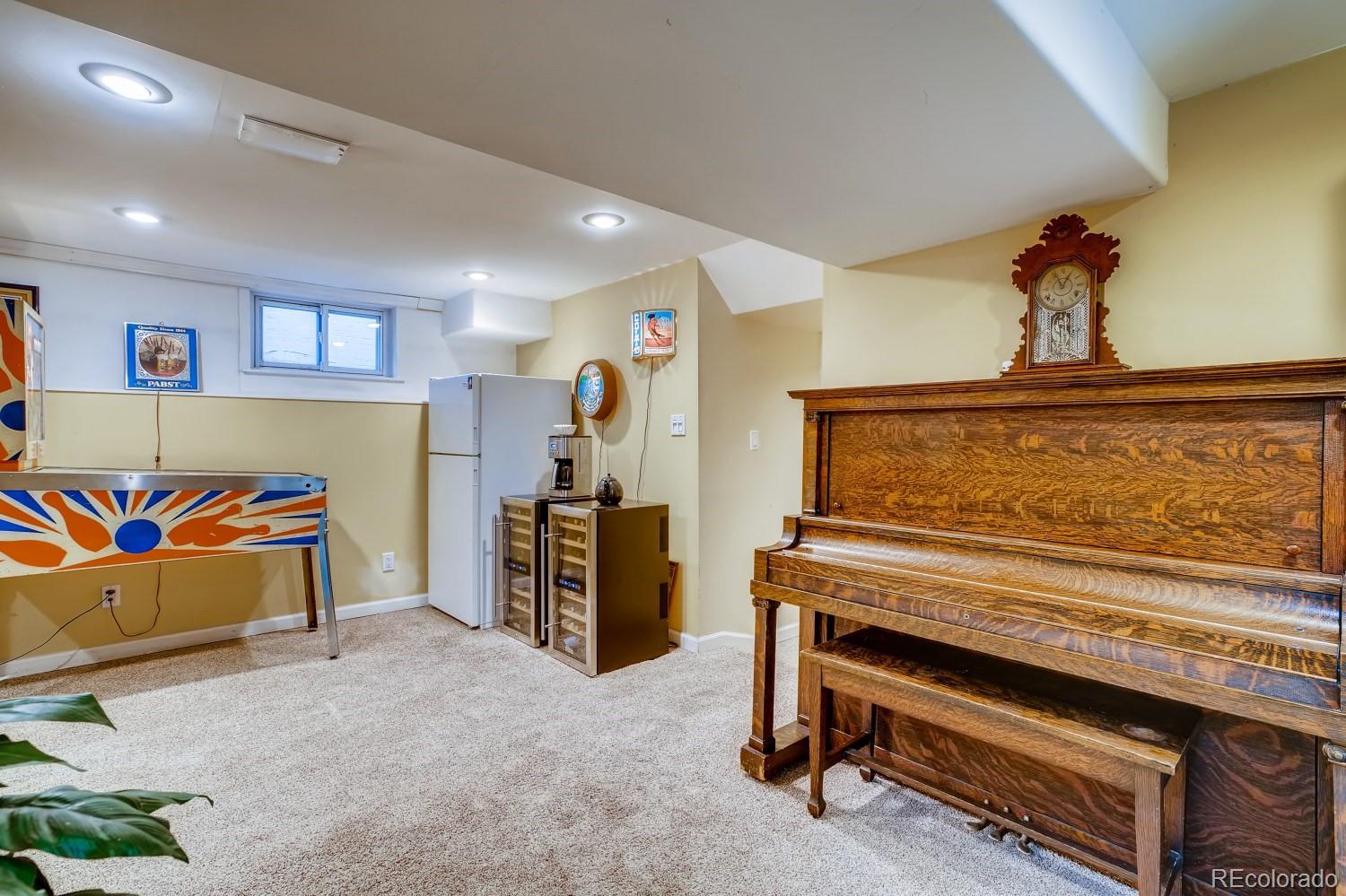 MLS Image #15 for 1568  harrison street,denver, Colorado