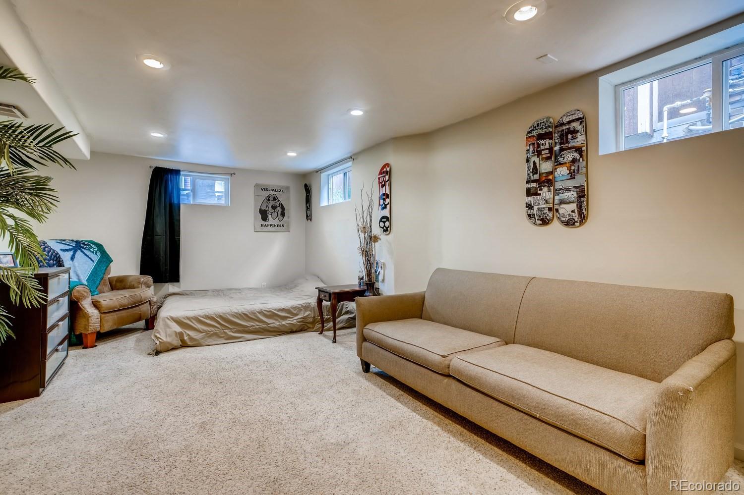 MLS Image #18 for 1568  harrison street,denver, Colorado