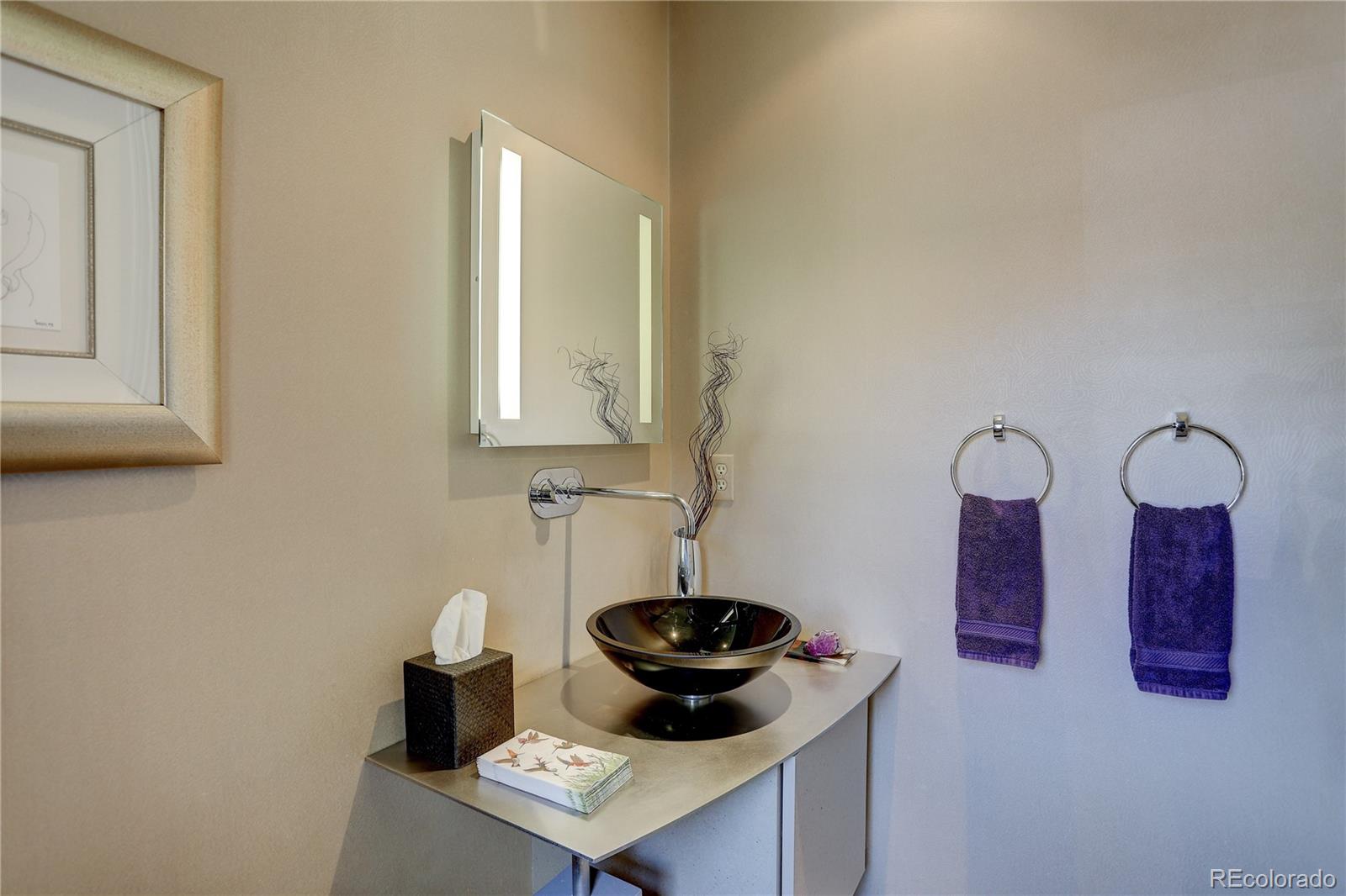 MLS Image #4 for 400 s steele street,denver, Colorado