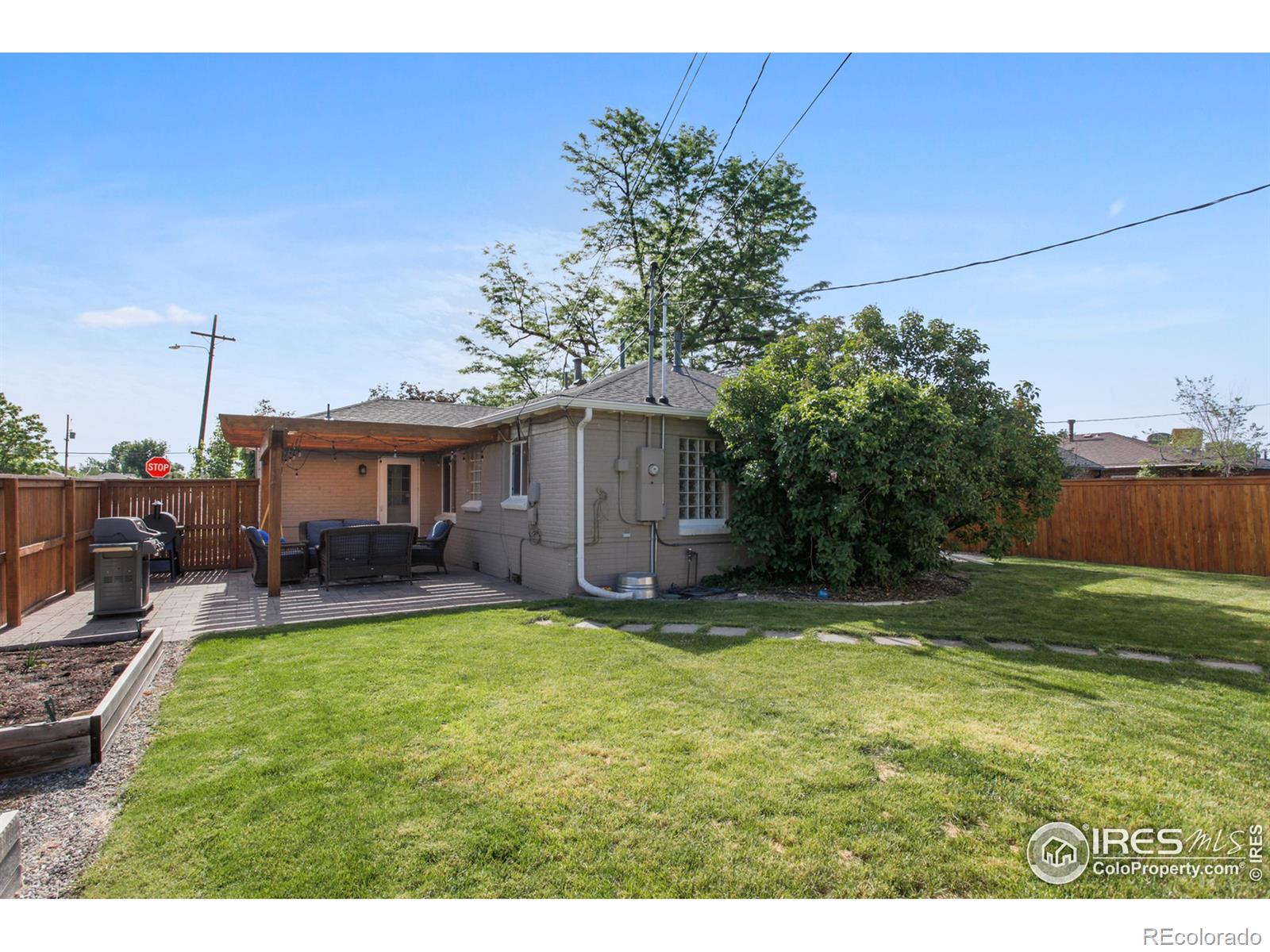 MLS Image #13 for 2359  newport street,denver, Colorado