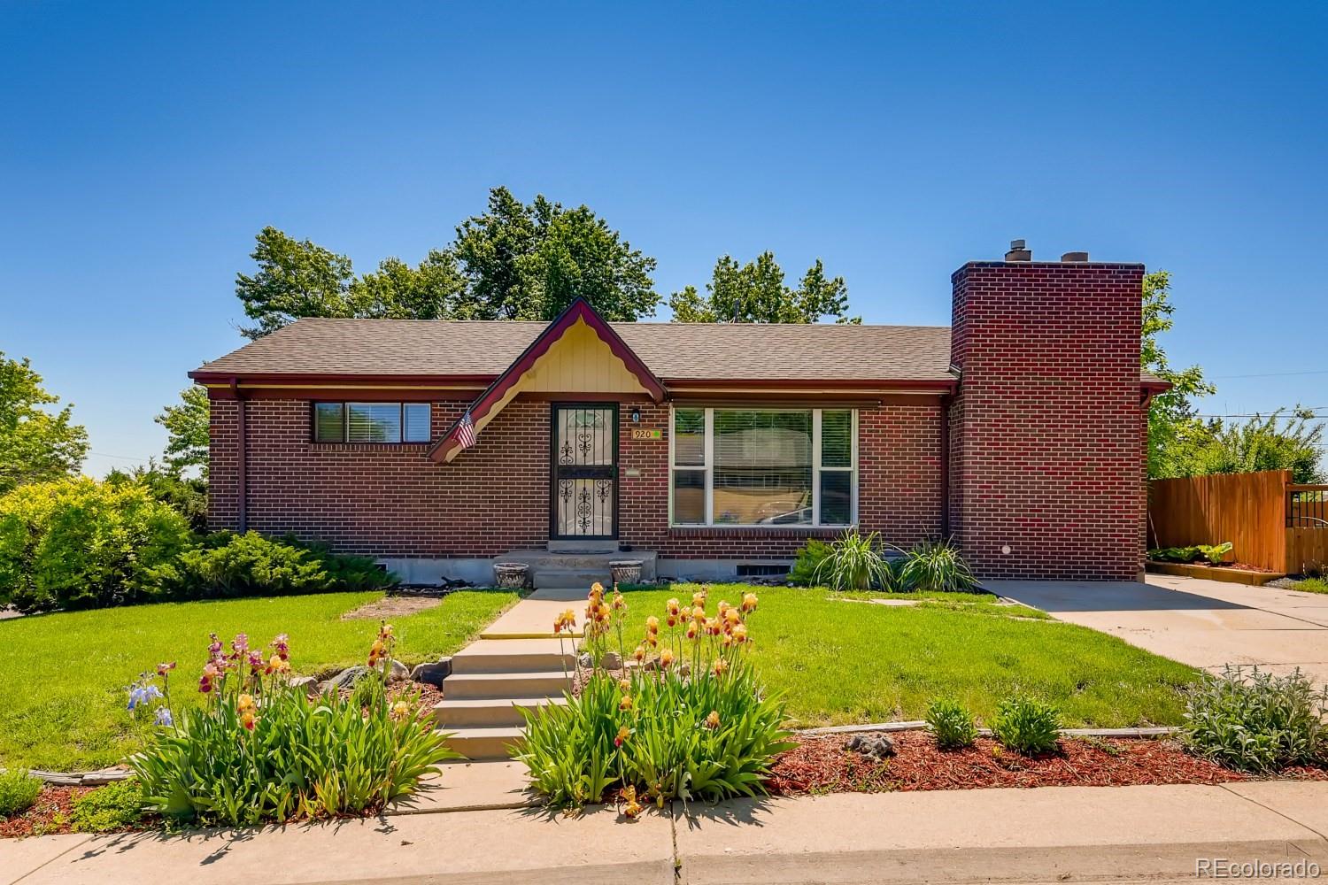 MLS Image #0 for 920  emerson circle,northglenn, Colorado