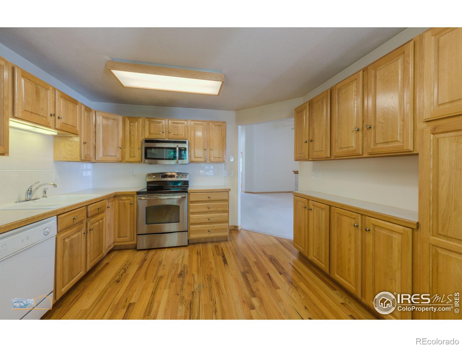 MLS Image #17 for 1602  oak ridge lane,longmont, Colorado