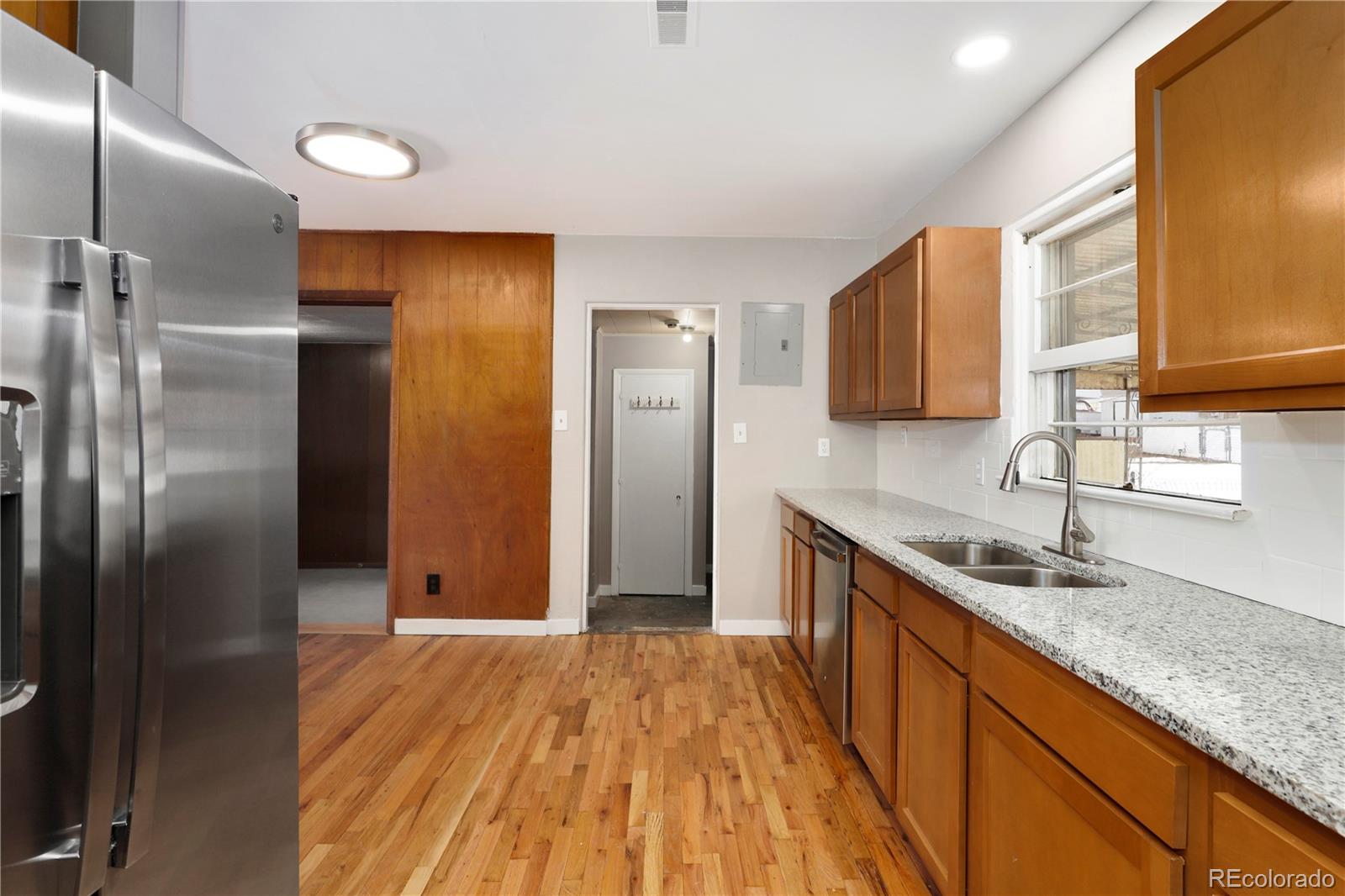 MLS Image #13 for 1325  dayton street,aurora, Colorado