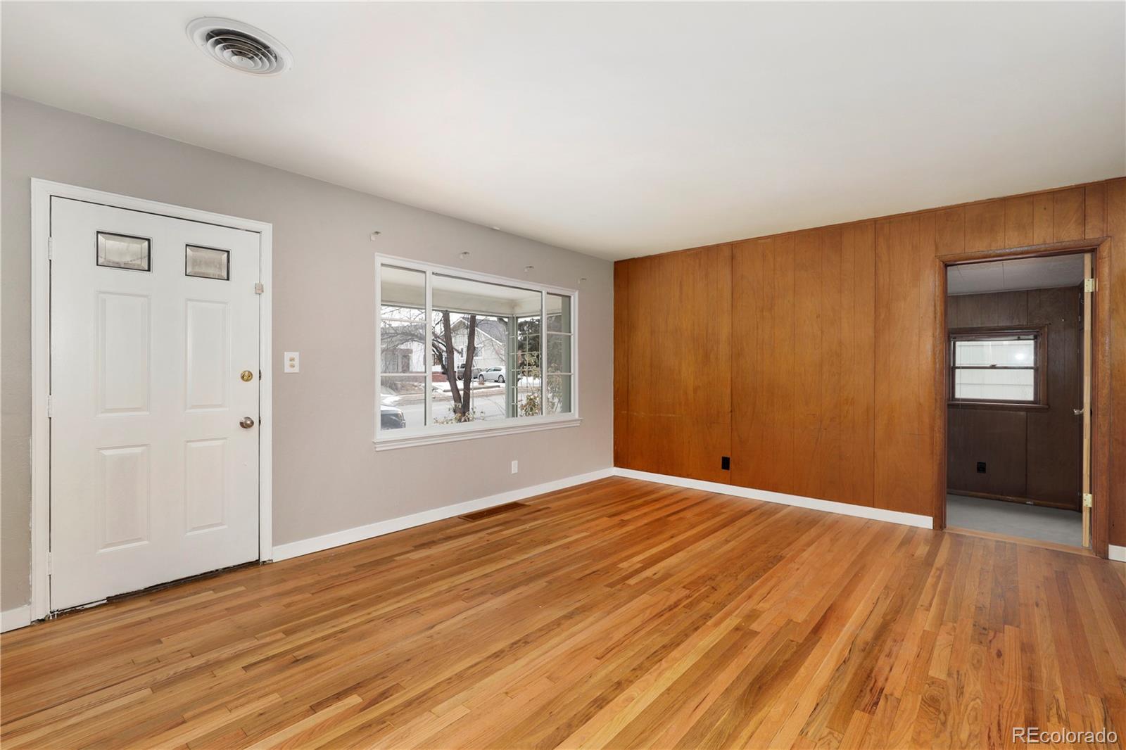 MLS Image #8 for 1325  dayton street,aurora, Colorado