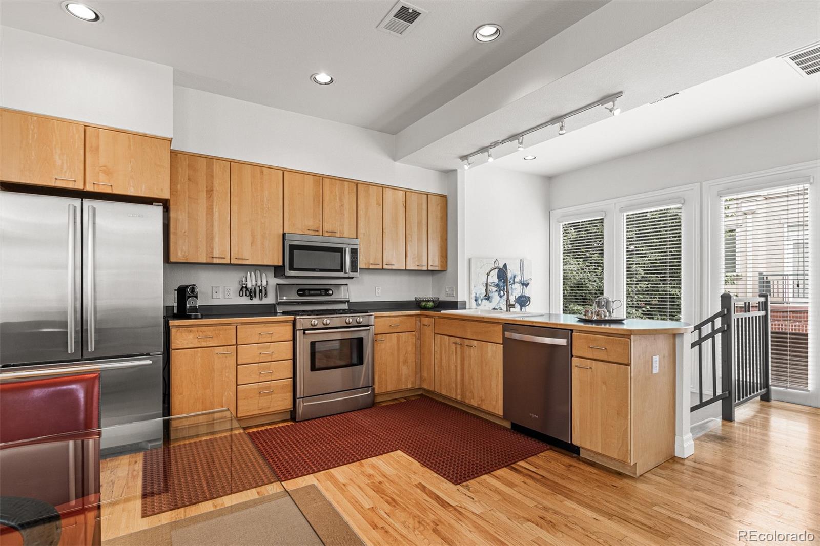 MLS Image #11 for 3644 e ellsworth avenue,denver, Colorado