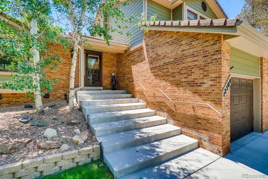 MLS Image #3 for 12504 e lasalle place,aurora, Colorado