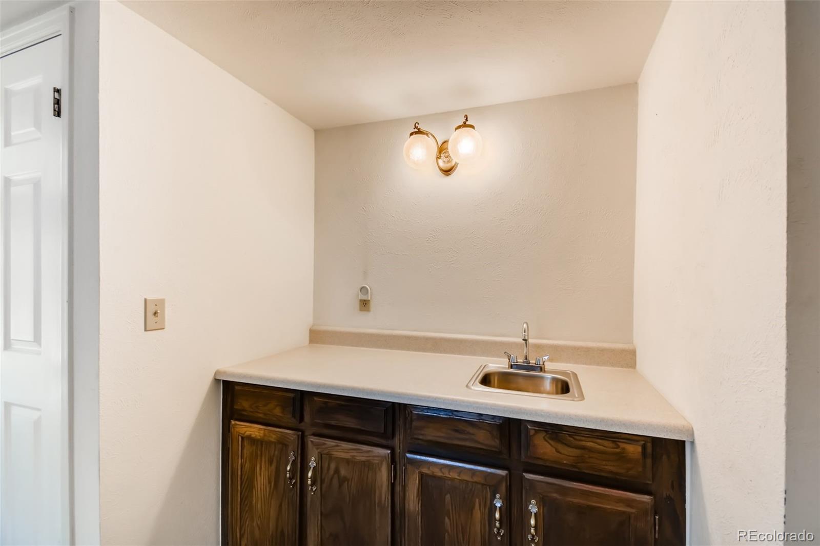 MLS Image #4 for 6380 s locust way,centennial, Colorado