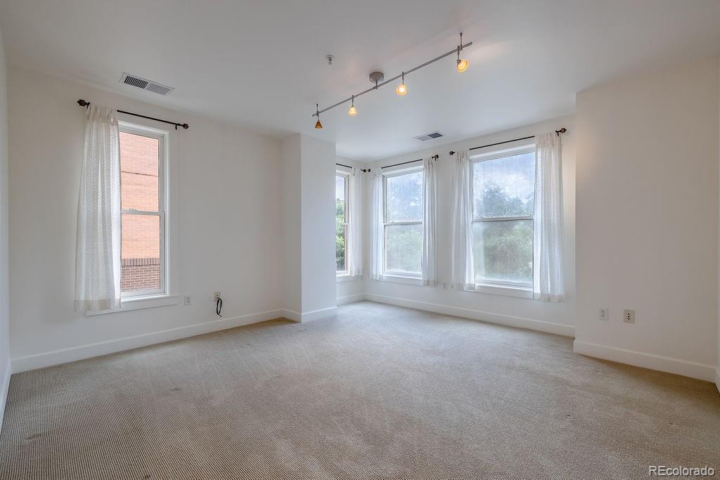 MLS Image #6 for 1631 n emerson street,denver, Colorado