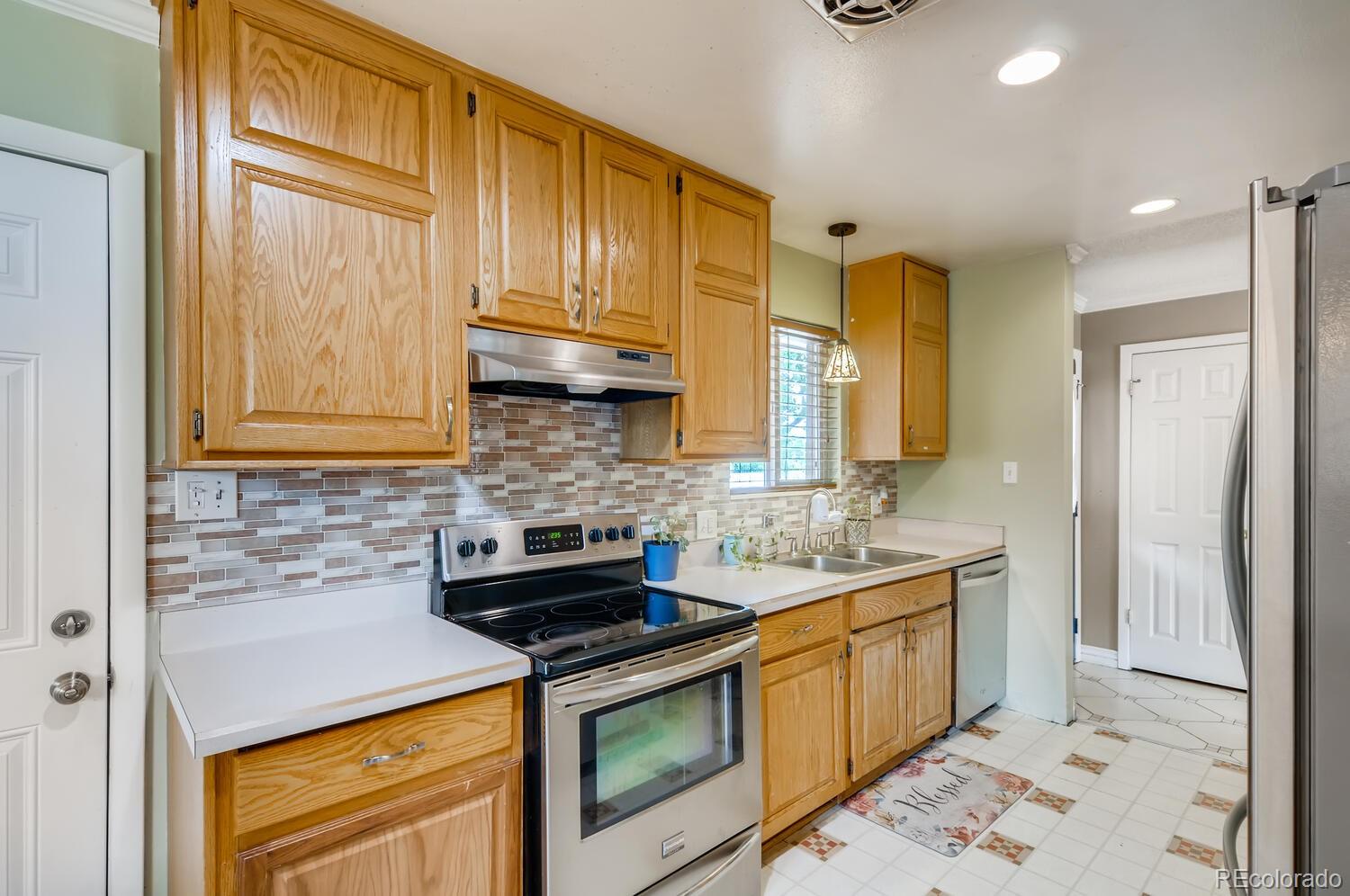 MLS Image #7 for 412 s worchester way,aurora, Colorado