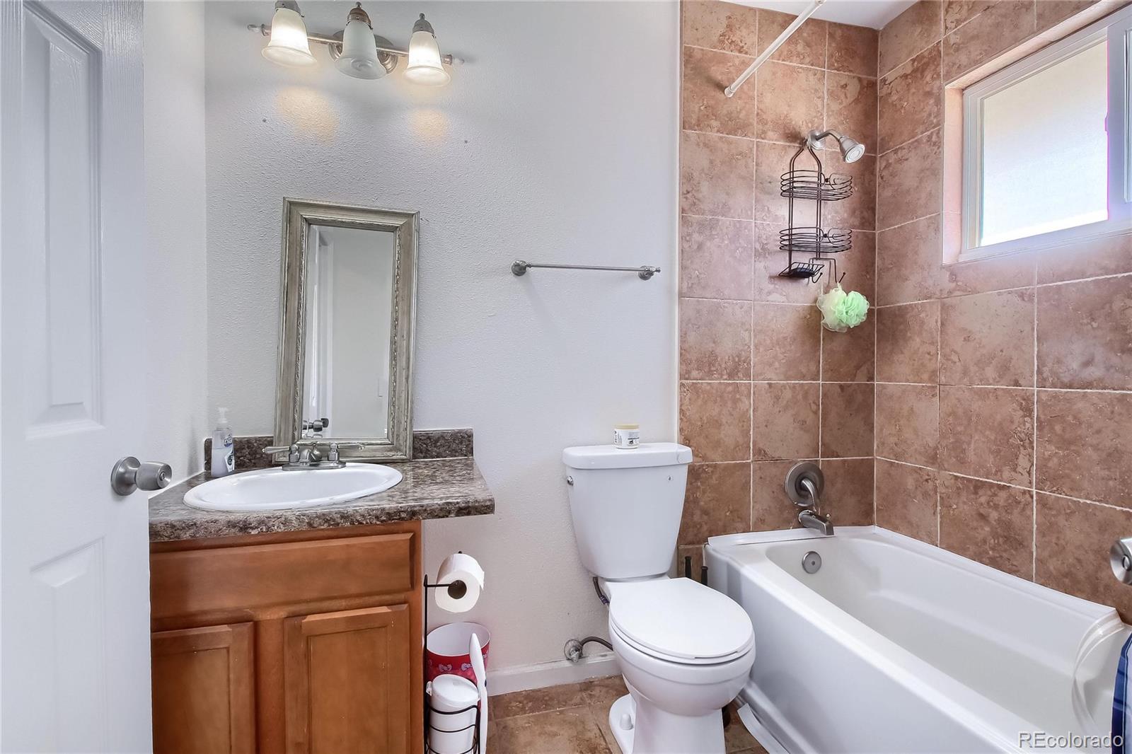 MLS Image #14 for 1934 s oswego way,aurora, Colorado