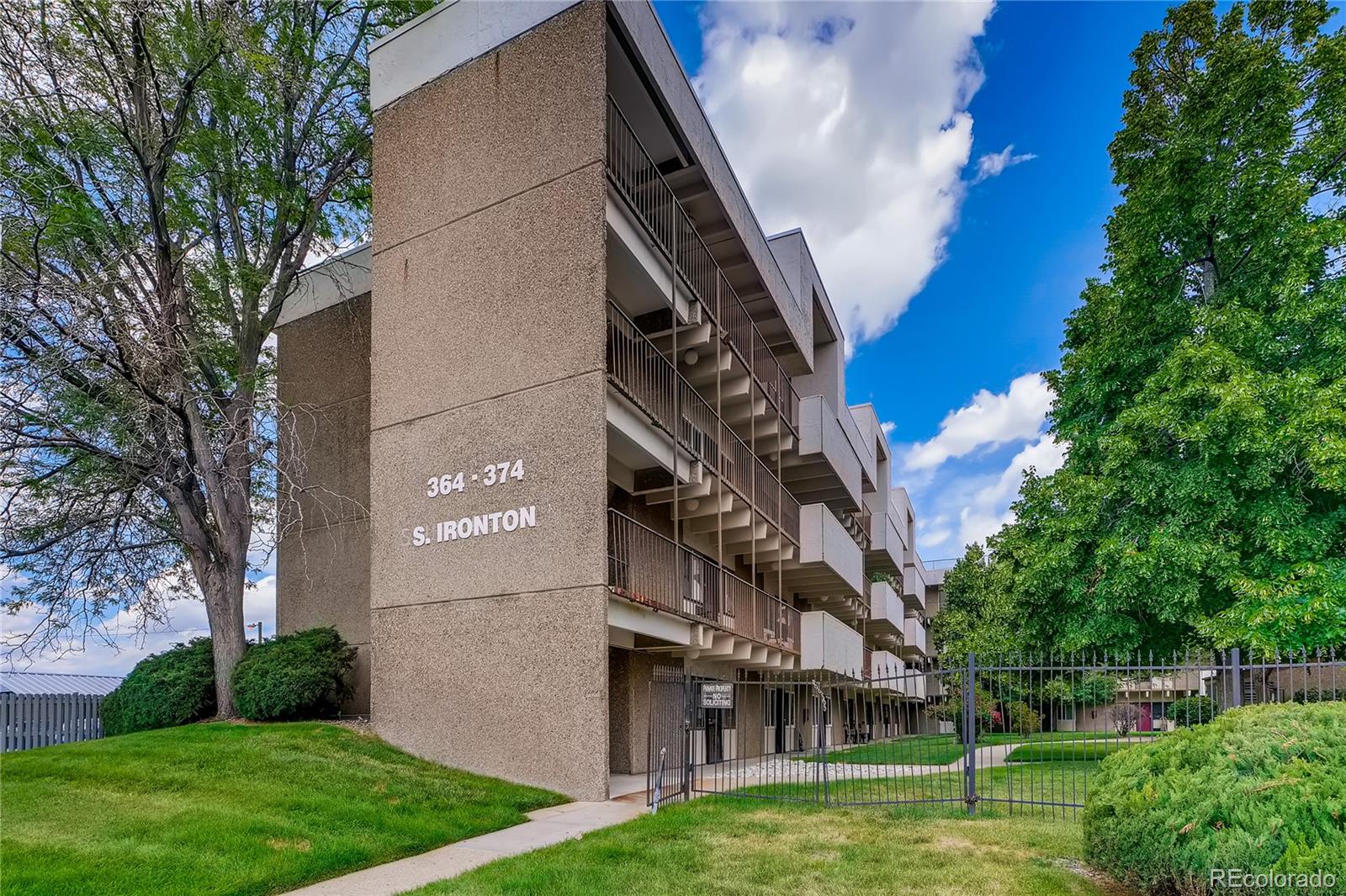 MLS Image #1 for 364 s ironton street,aurora, Colorado