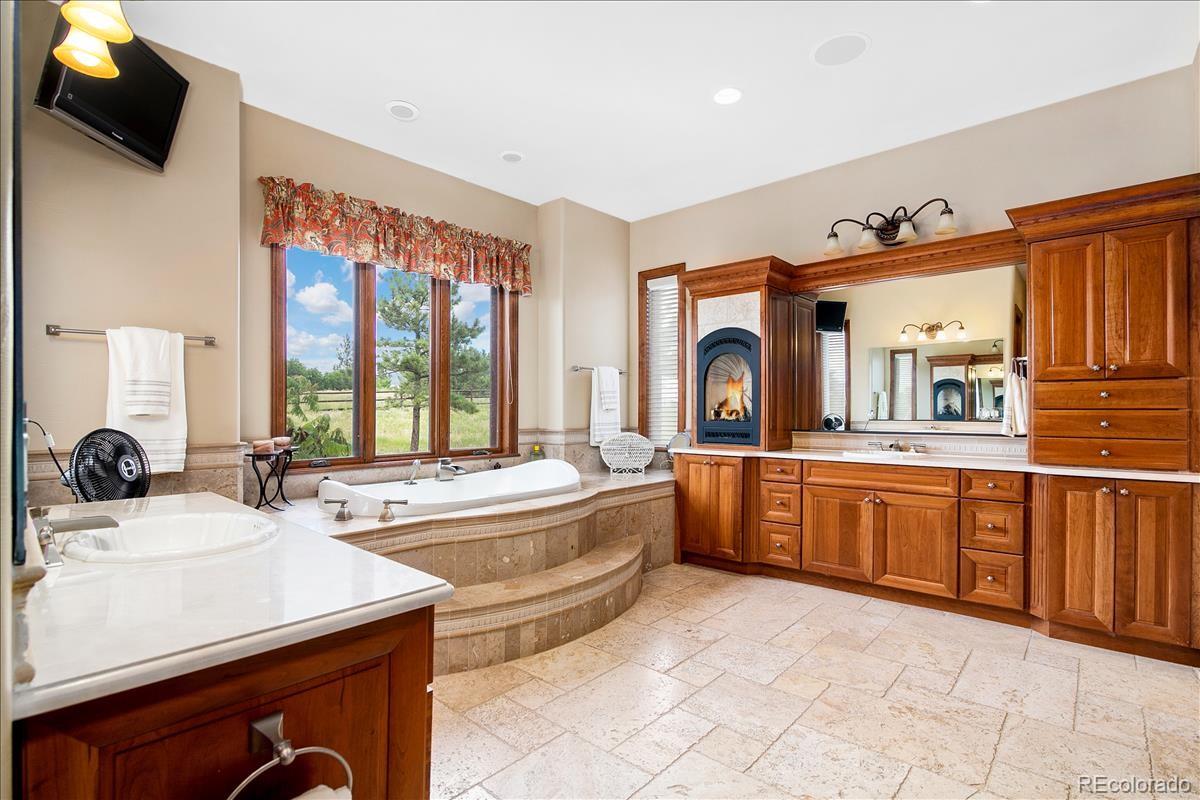 MLS Image #15 for 1617  sky view lane ,larkspur, Colorado