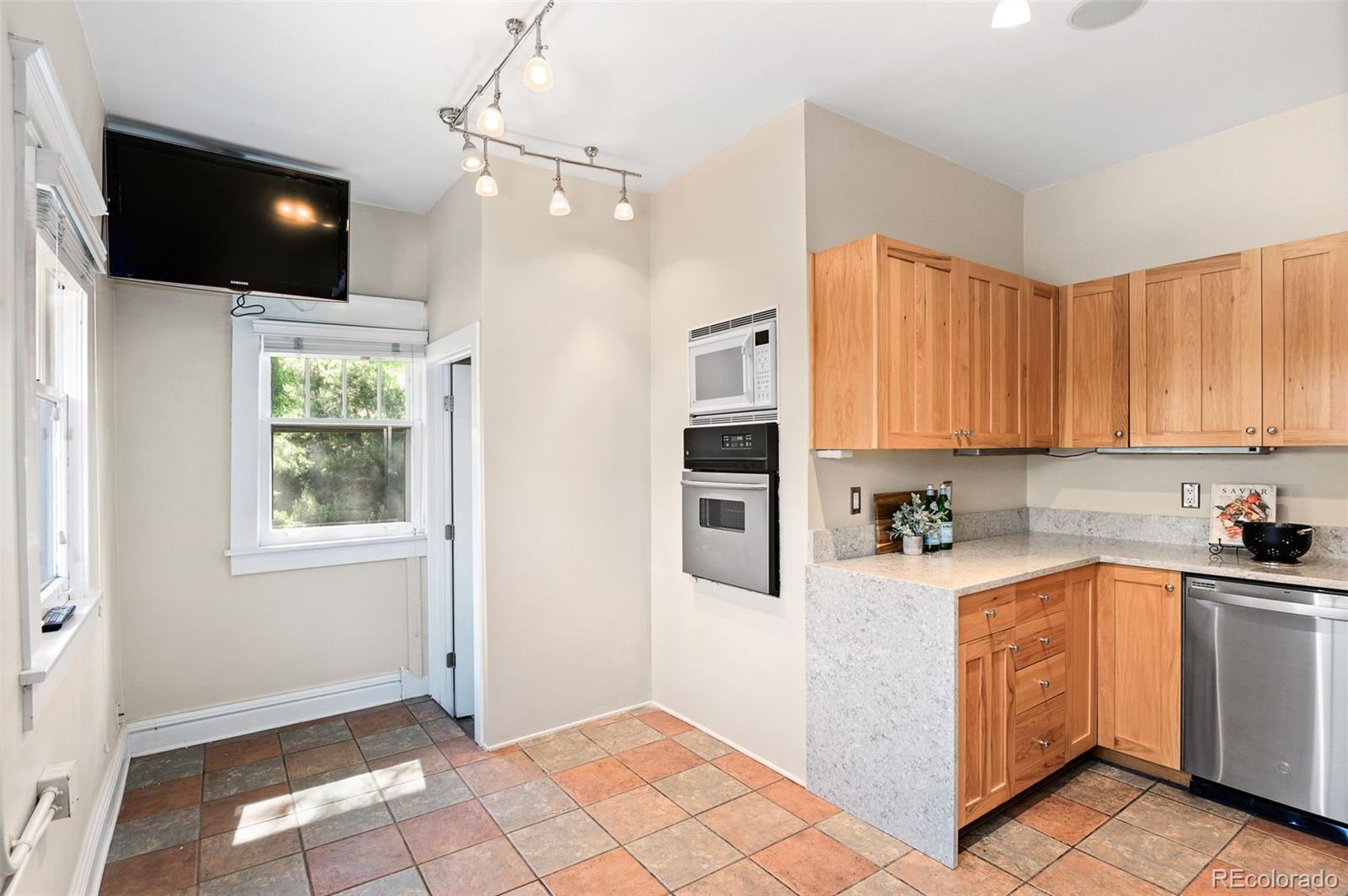 MLS Image #17 for 1450  bellaire street,denver, Colorado