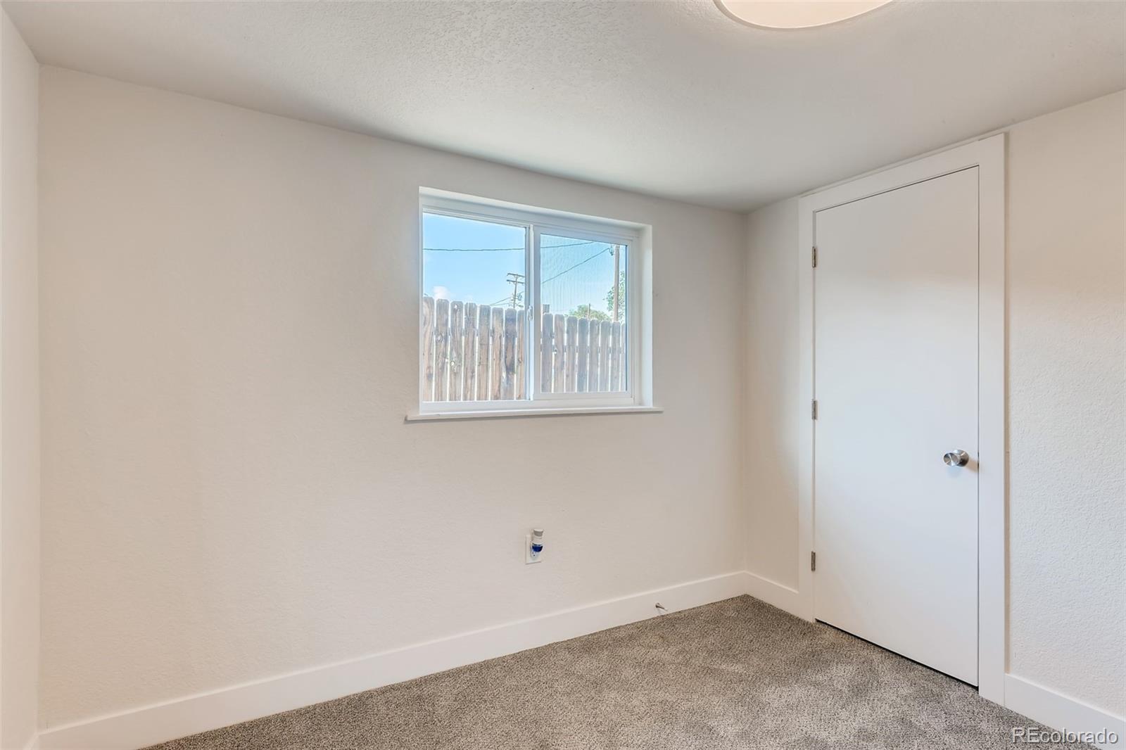 MLS Image #16 for 2995 s zuni street,denver, Colorado