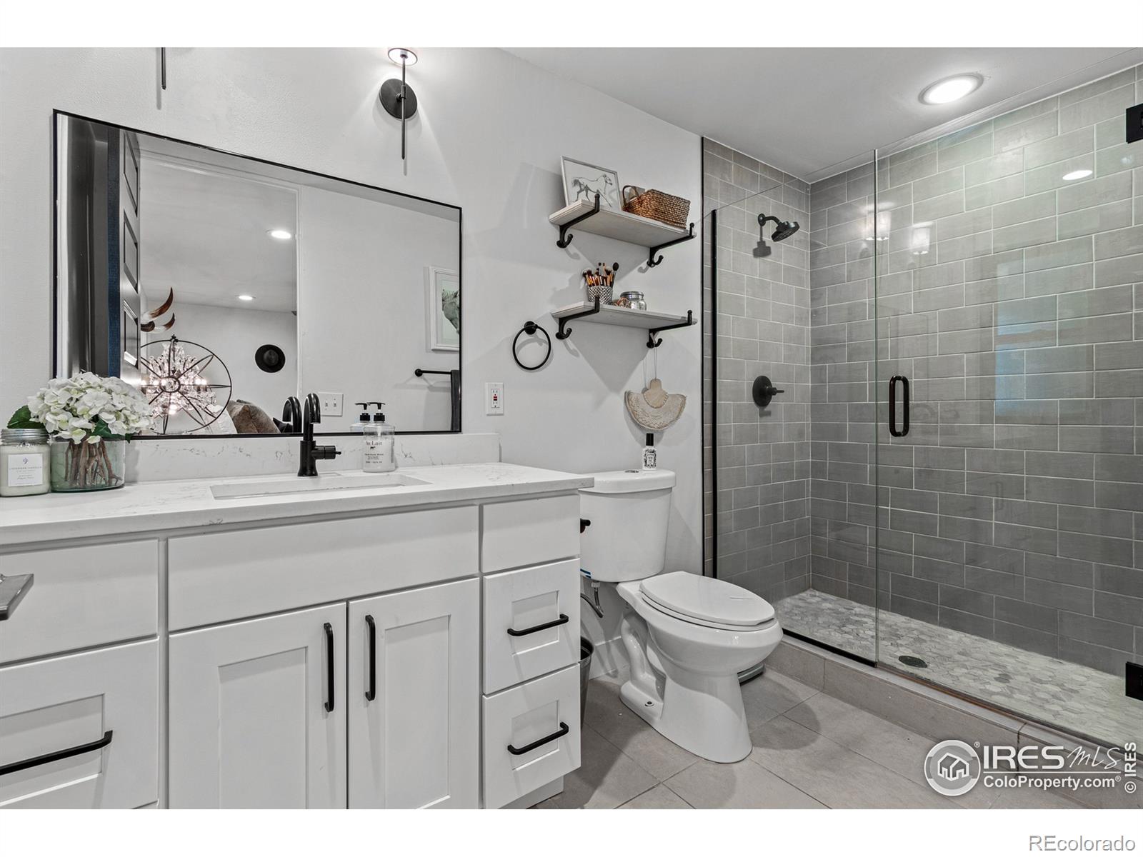 MLS Image #22 for 376  holly street,denver, Colorado