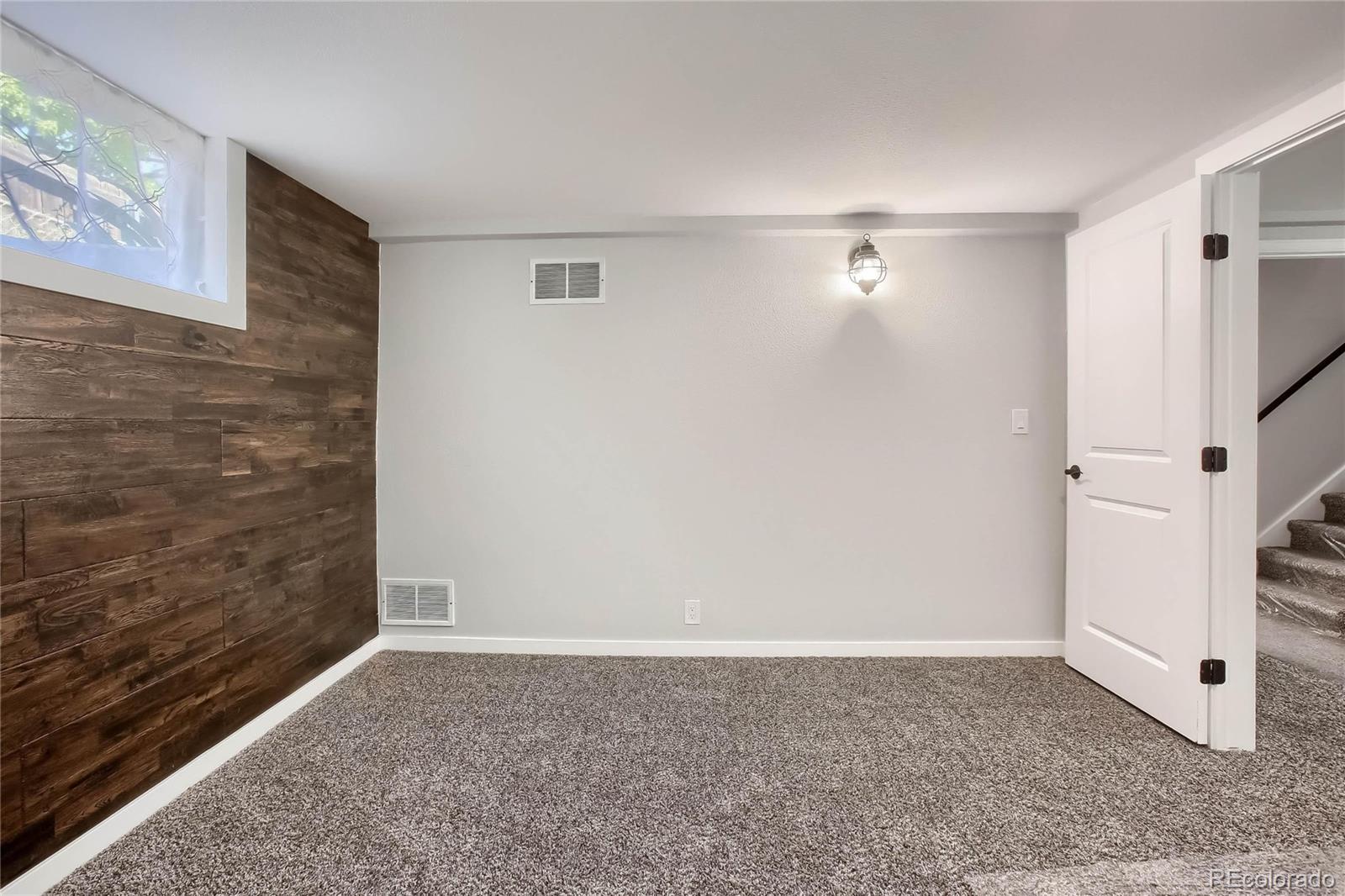 MLS Image #23 for 810 s sheridan boulevard,denver, Colorado