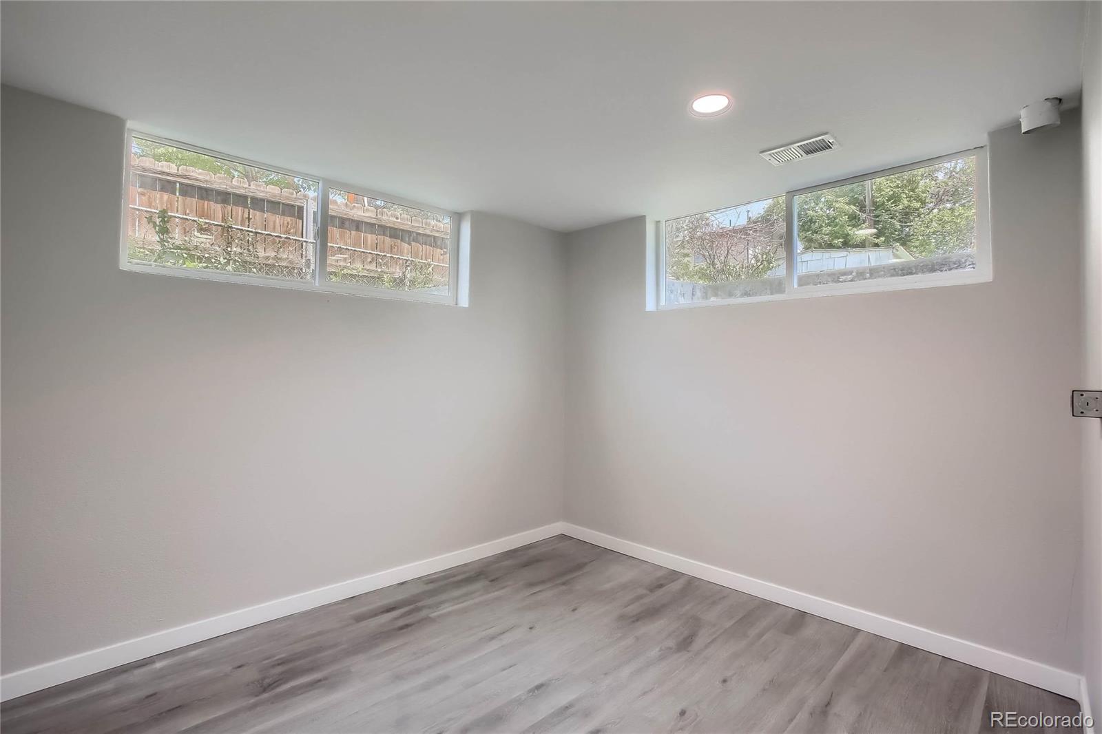 MLS Image #33 for 810 s sheridan boulevard,denver, Colorado