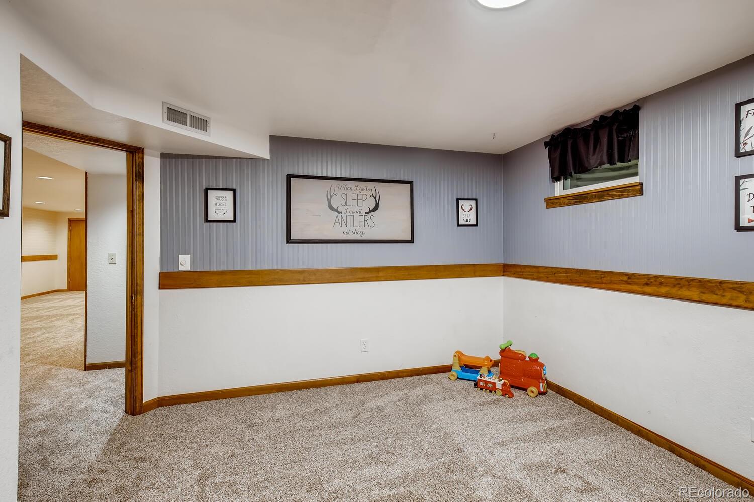 MLS Image #27 for 5321 s nelson street,littleton, Colorado