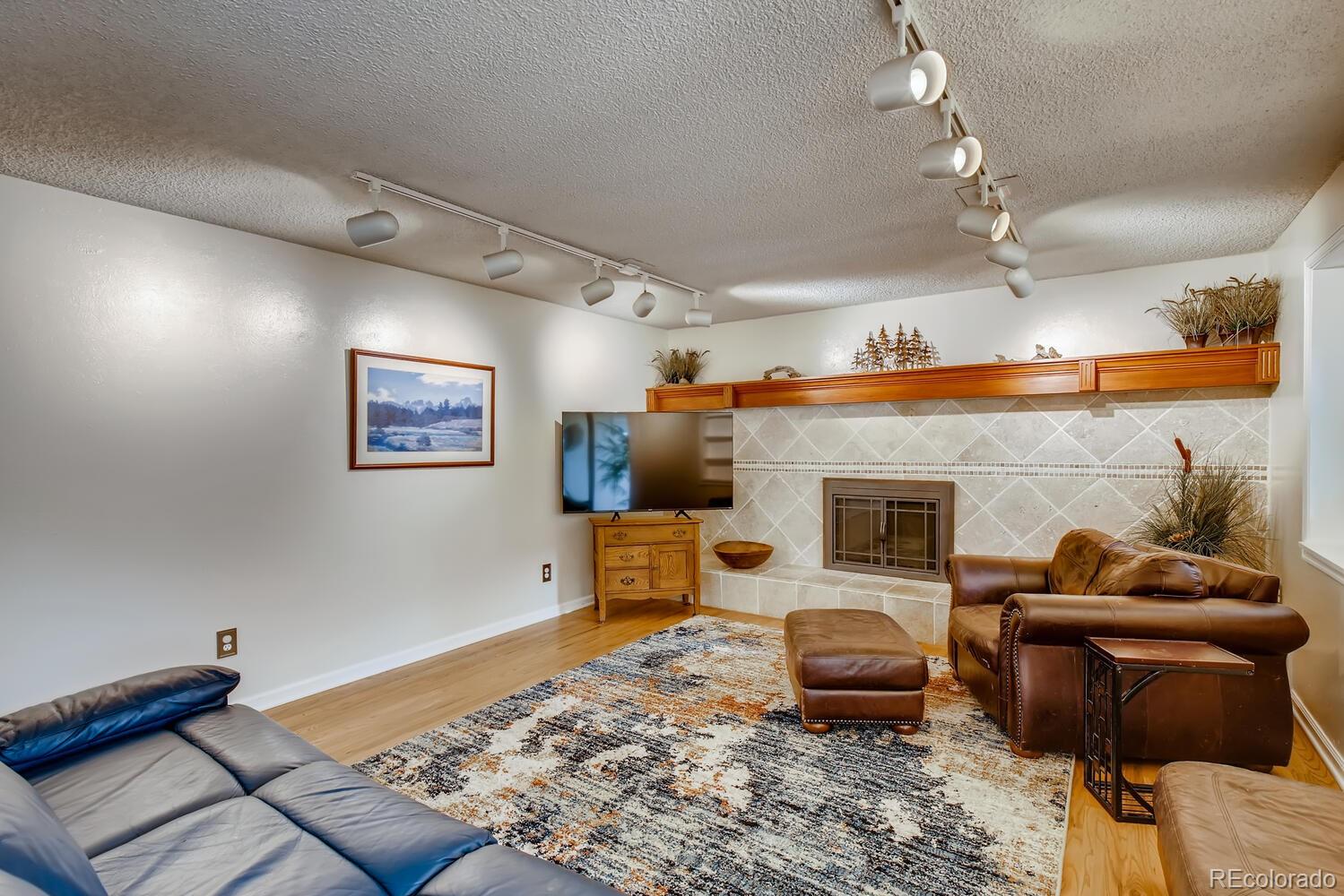 MLS Image #6 for 5321 s nelson street,littleton, Colorado