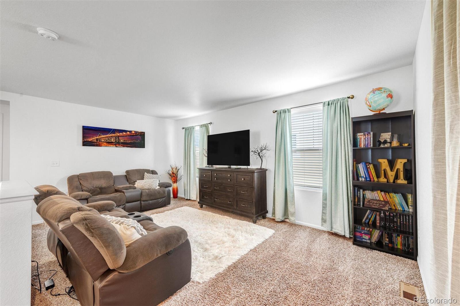 MLS Image #14 for 18264 e 44th avenue,denver, Colorado