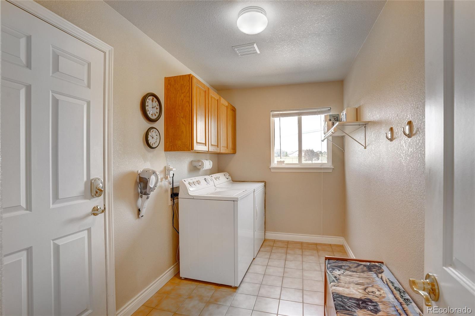 MLS Image #13 for 8207  swadley court,arvada, Colorado