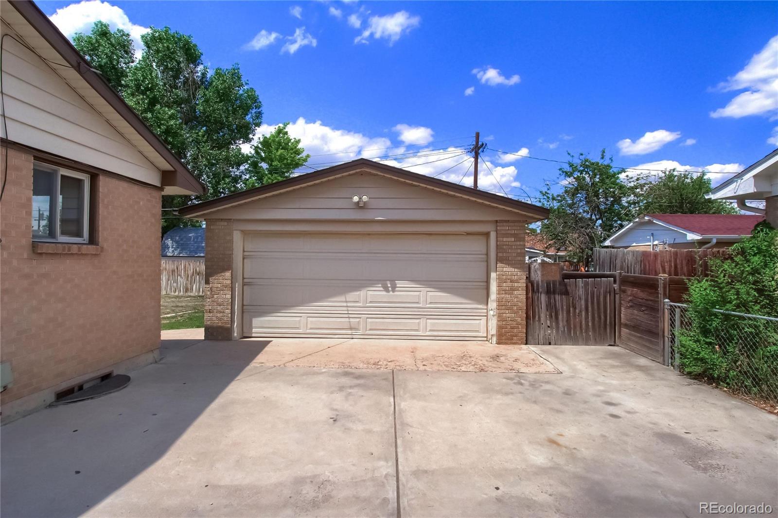 MLS Image #37 for 6181  small drive,commerce city, Colorado