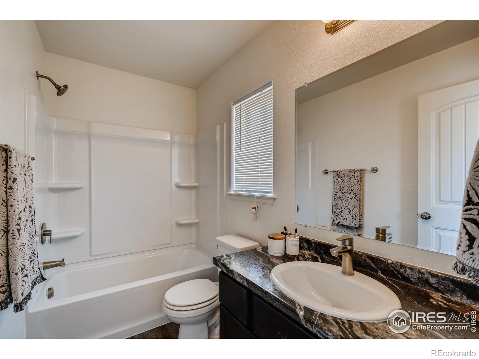 MLS Image #14 for 3660 w 25th street,greeley, Colorado