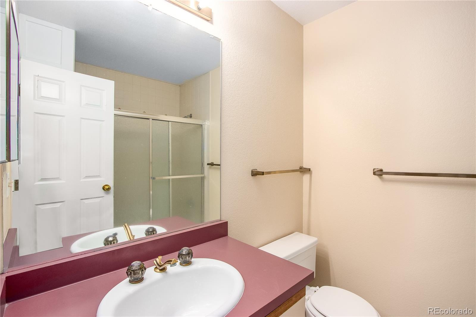 MLS Image #21 for 2212 s yosemite circle,denver, Colorado