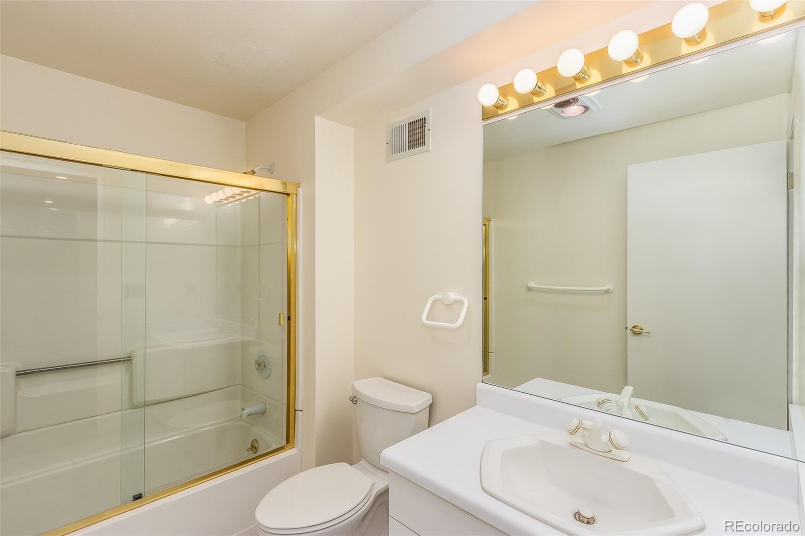 MLS Image #16 for 8505 e temple drive,denver, Colorado