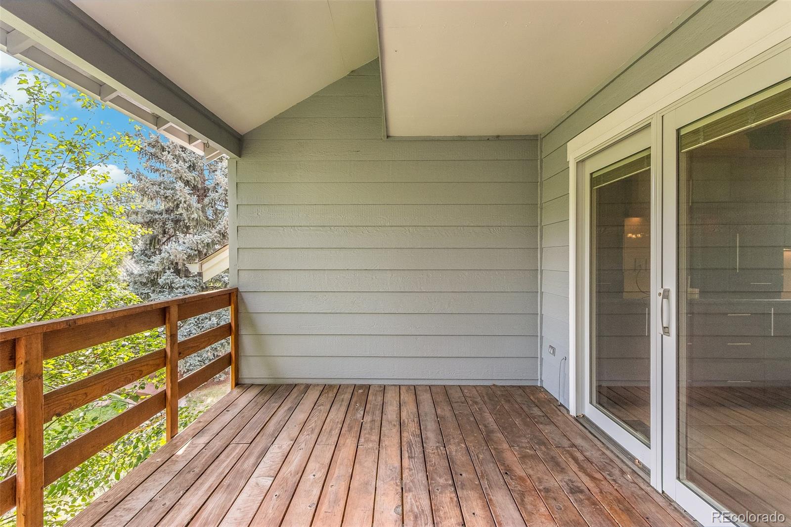 MLS Image #4 for 8505 e temple drive,denver, Colorado
