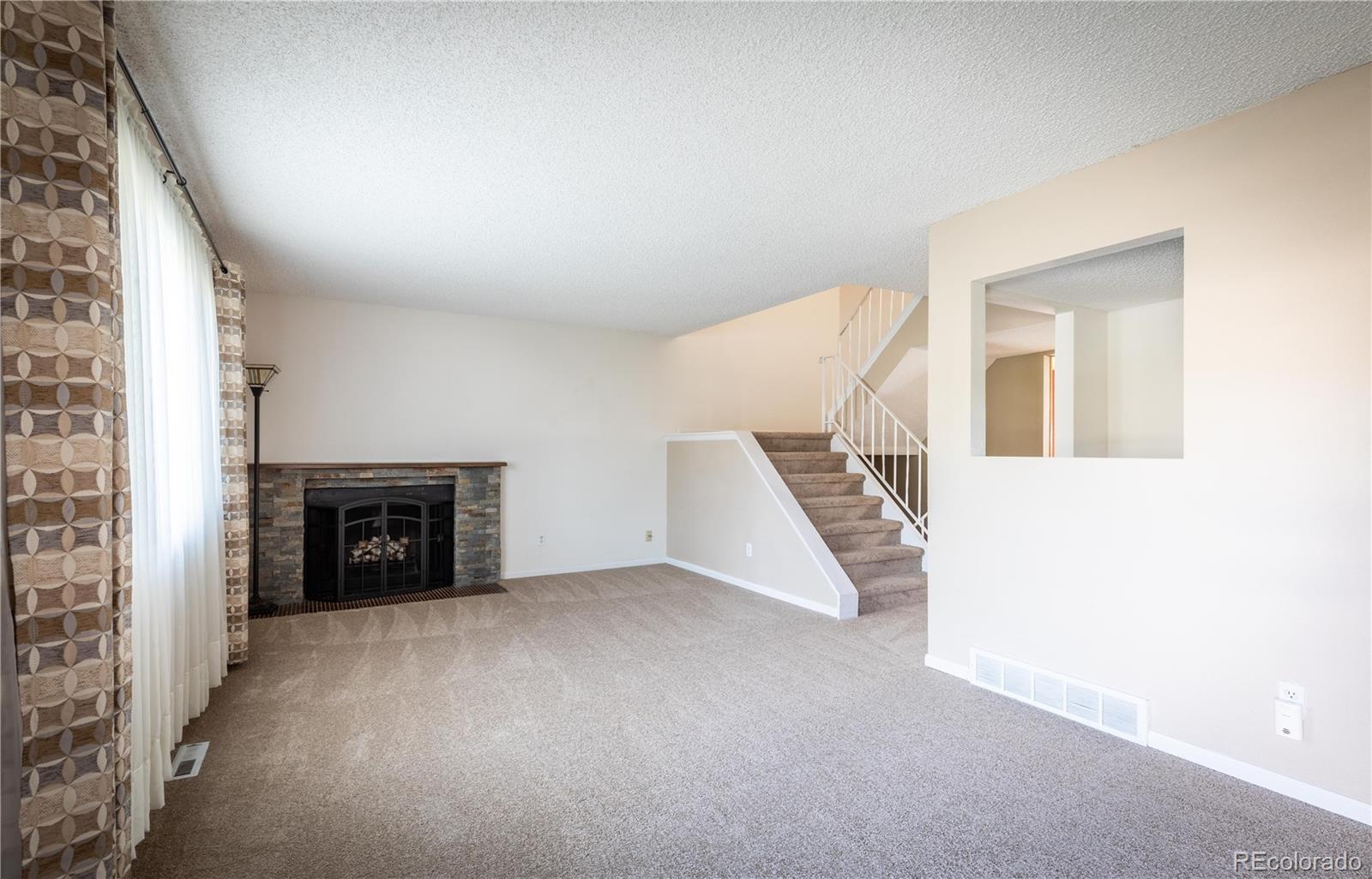 MLS Image #4 for 1054 s alkire street,lakewood, Colorado