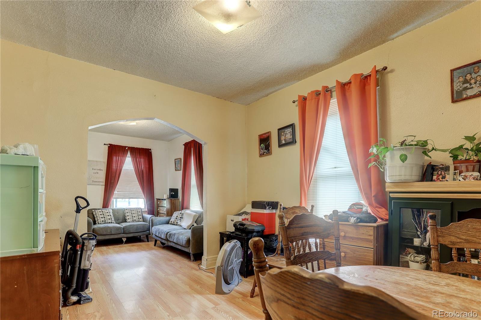 MLS Image #14 for 4759  logan street,denver, Colorado