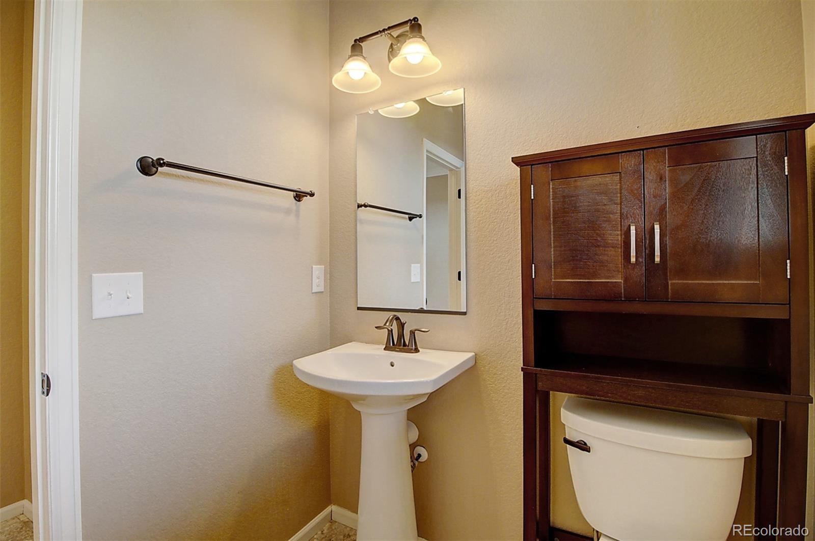 MLS Image #13 for 2127 s ceylon court,aurora, Colorado