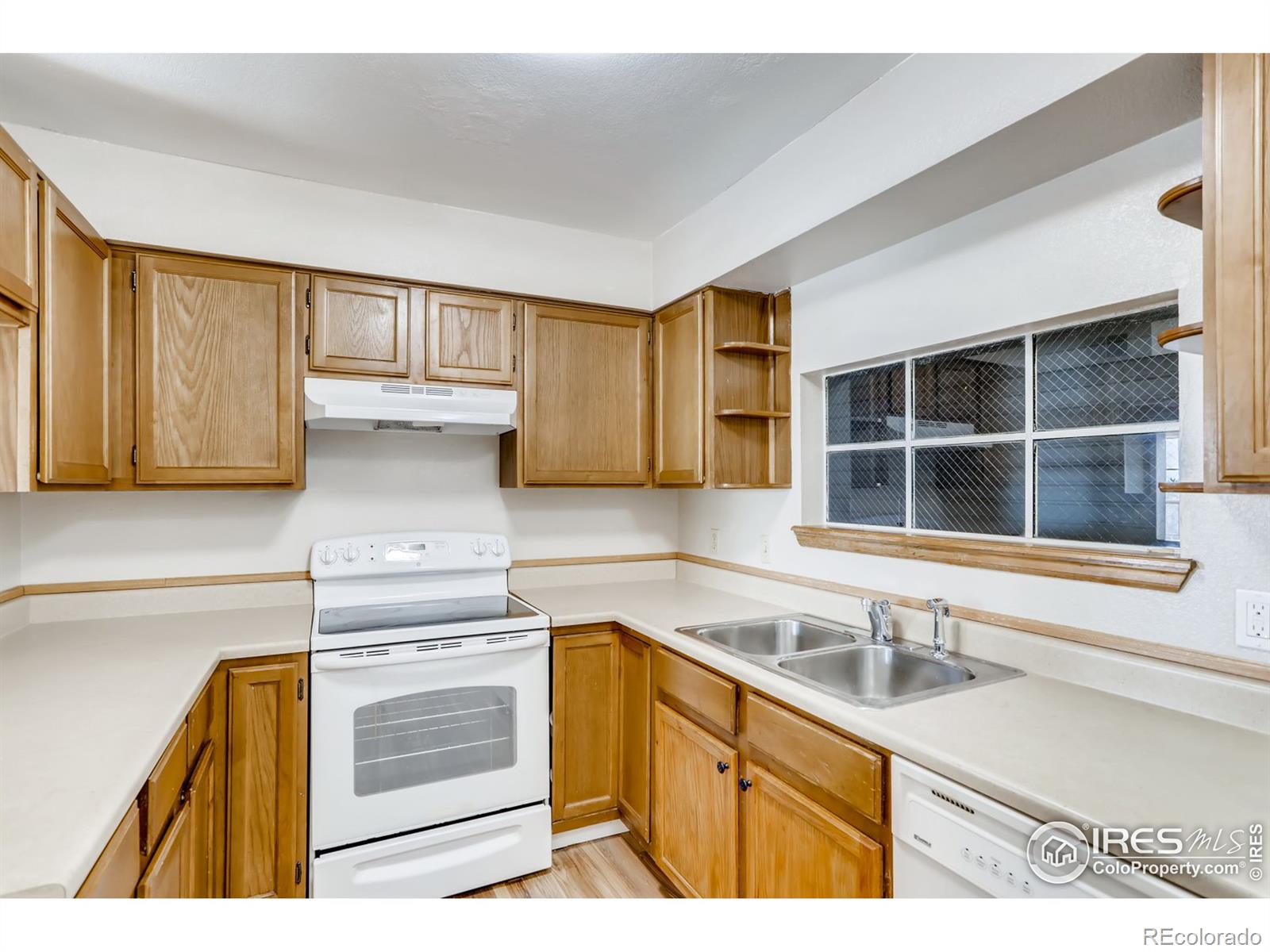 MLS Image #9 for 4460  s pitkin st ,aurora, Colorado