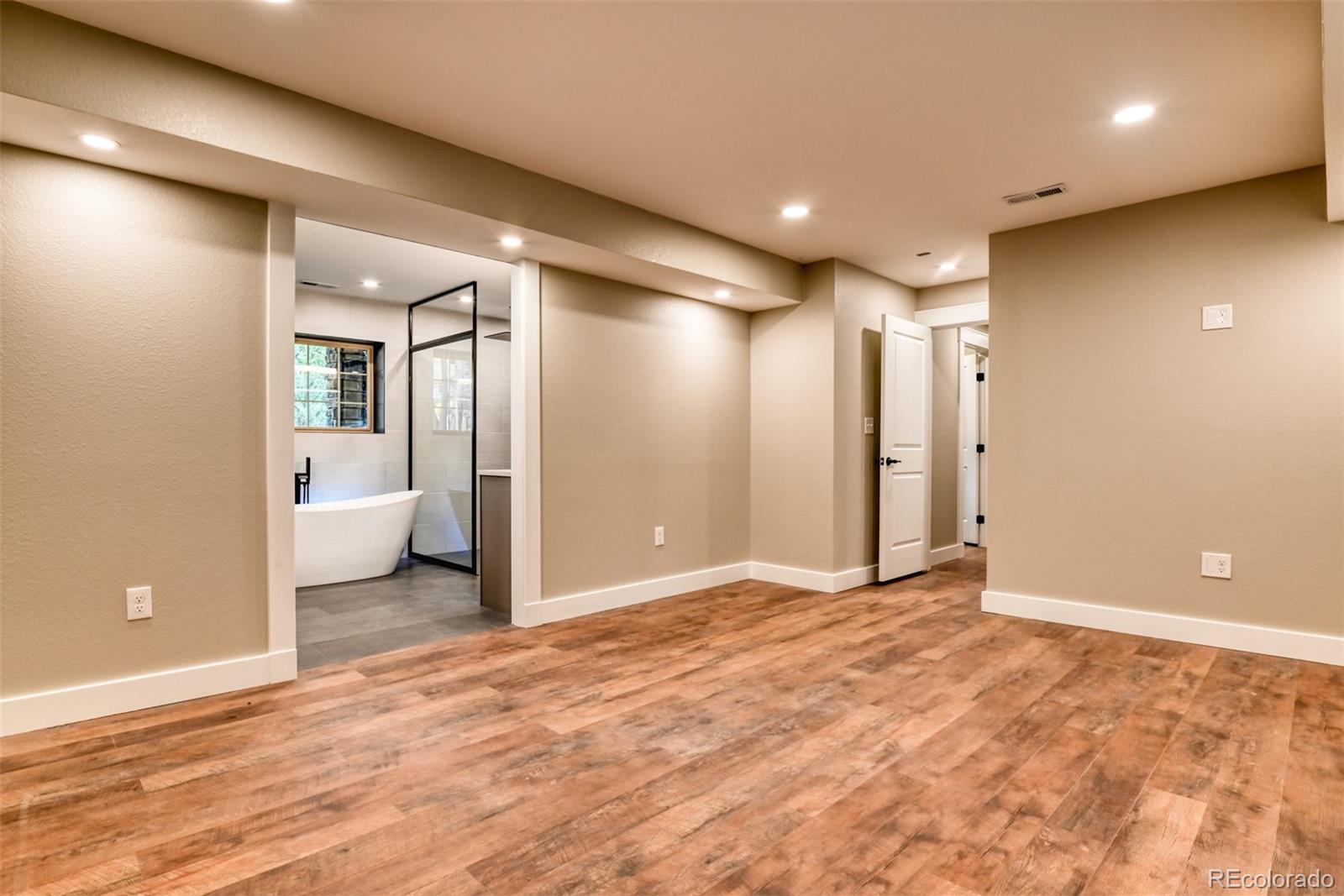 MLS Image #14 for 15  newport circle,colorado springs, Colorado