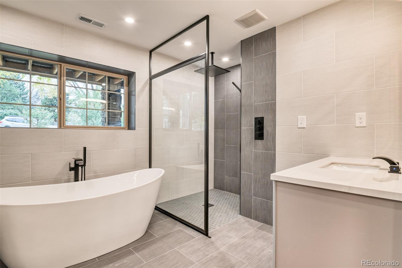 MLS Image #15 for 15  newport circle,colorado springs, Colorado