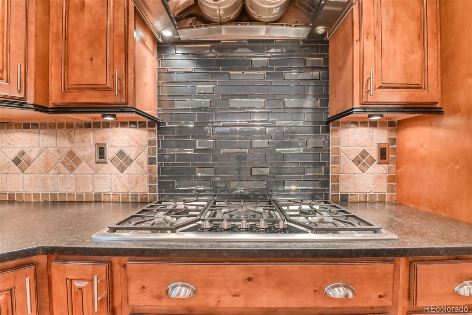 MLS Image #5 for 15  newport circle,colorado springs, Colorado