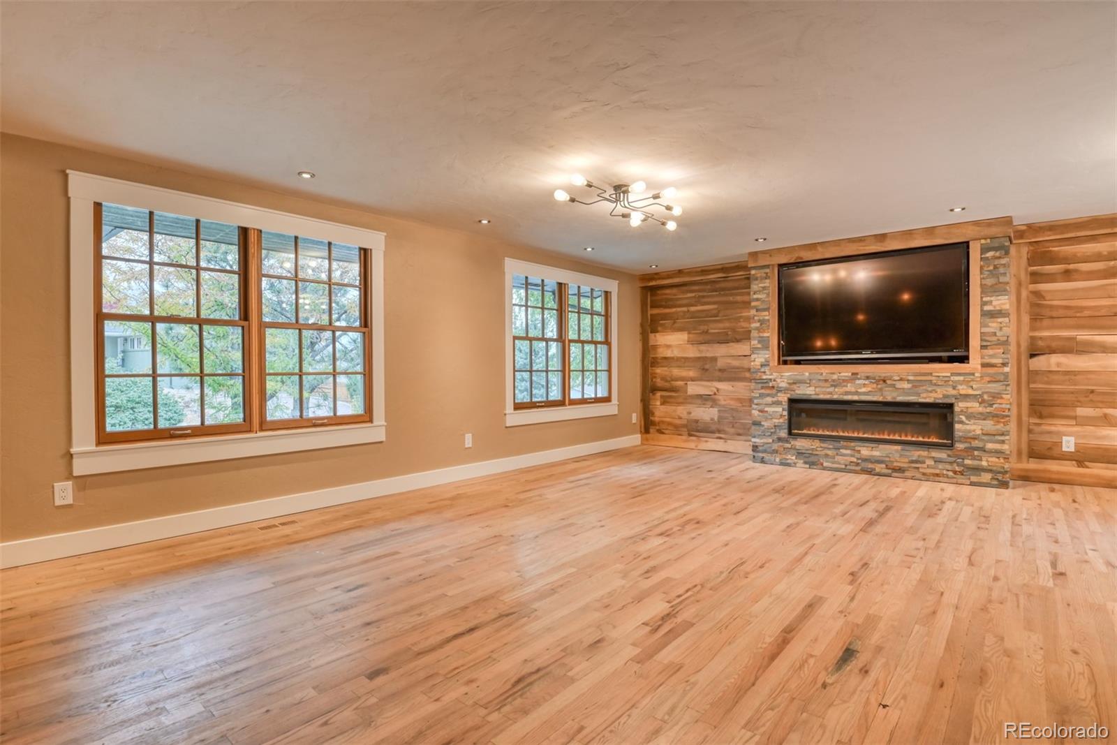 MLS Image #7 for 15  newport circle,colorado springs, Colorado