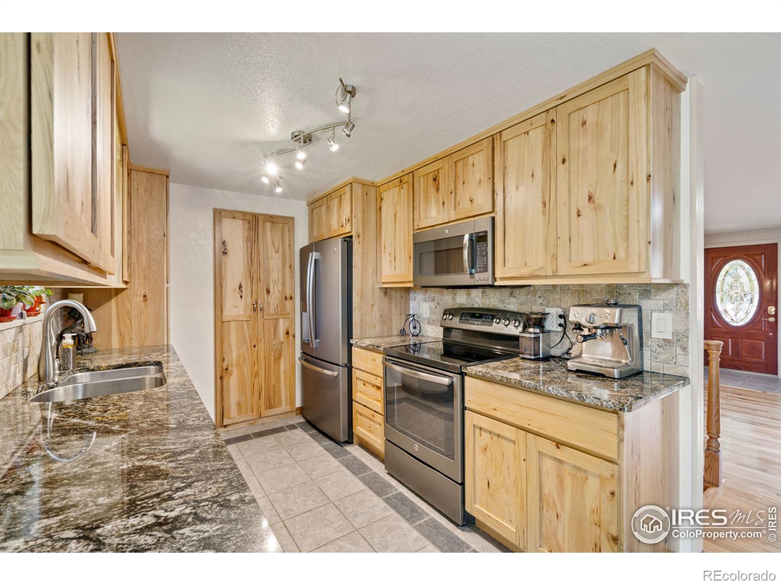 MLS Image #10 for 2538  kittredge drive,loveland, Colorado