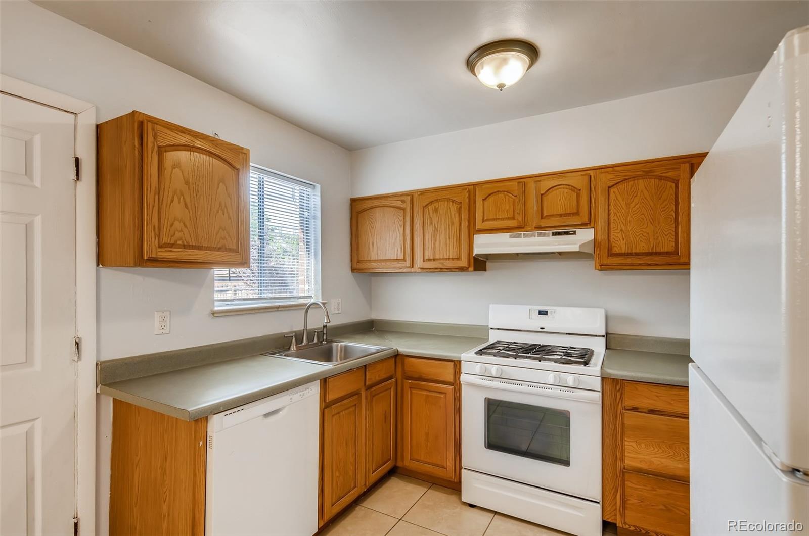 MLS Image #8 for 3201  troy street,aurora, Colorado