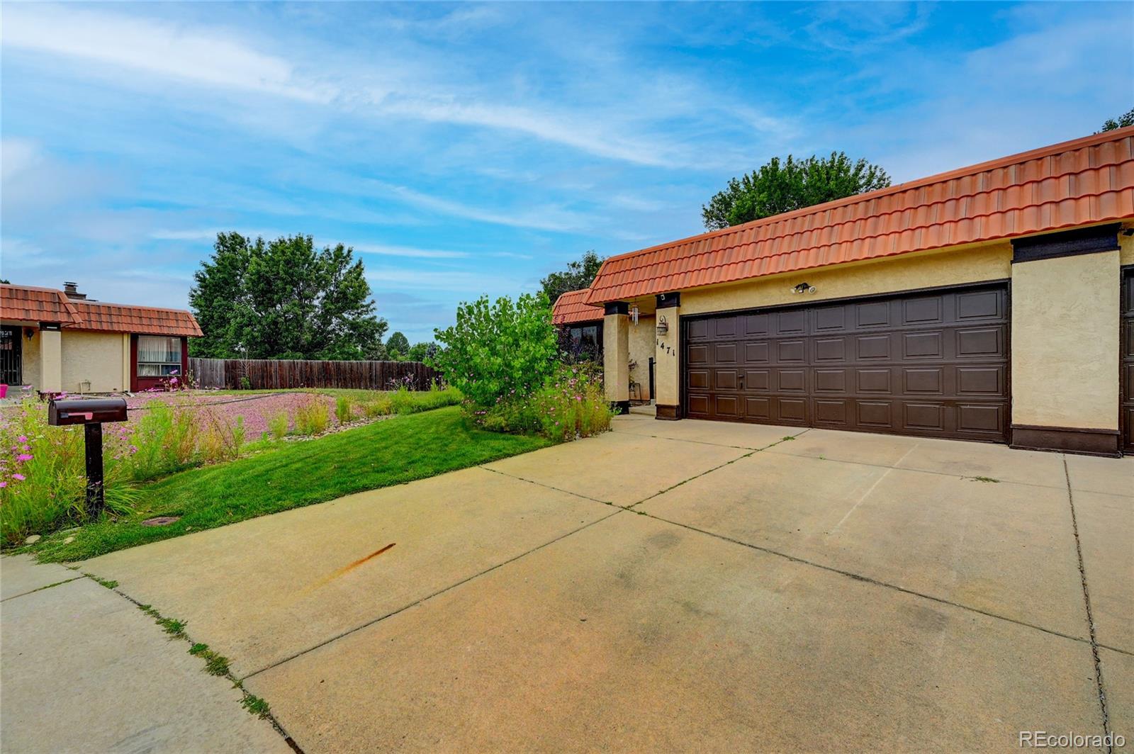 MLS Image #2 for 1471 s salem way,aurora, Colorado