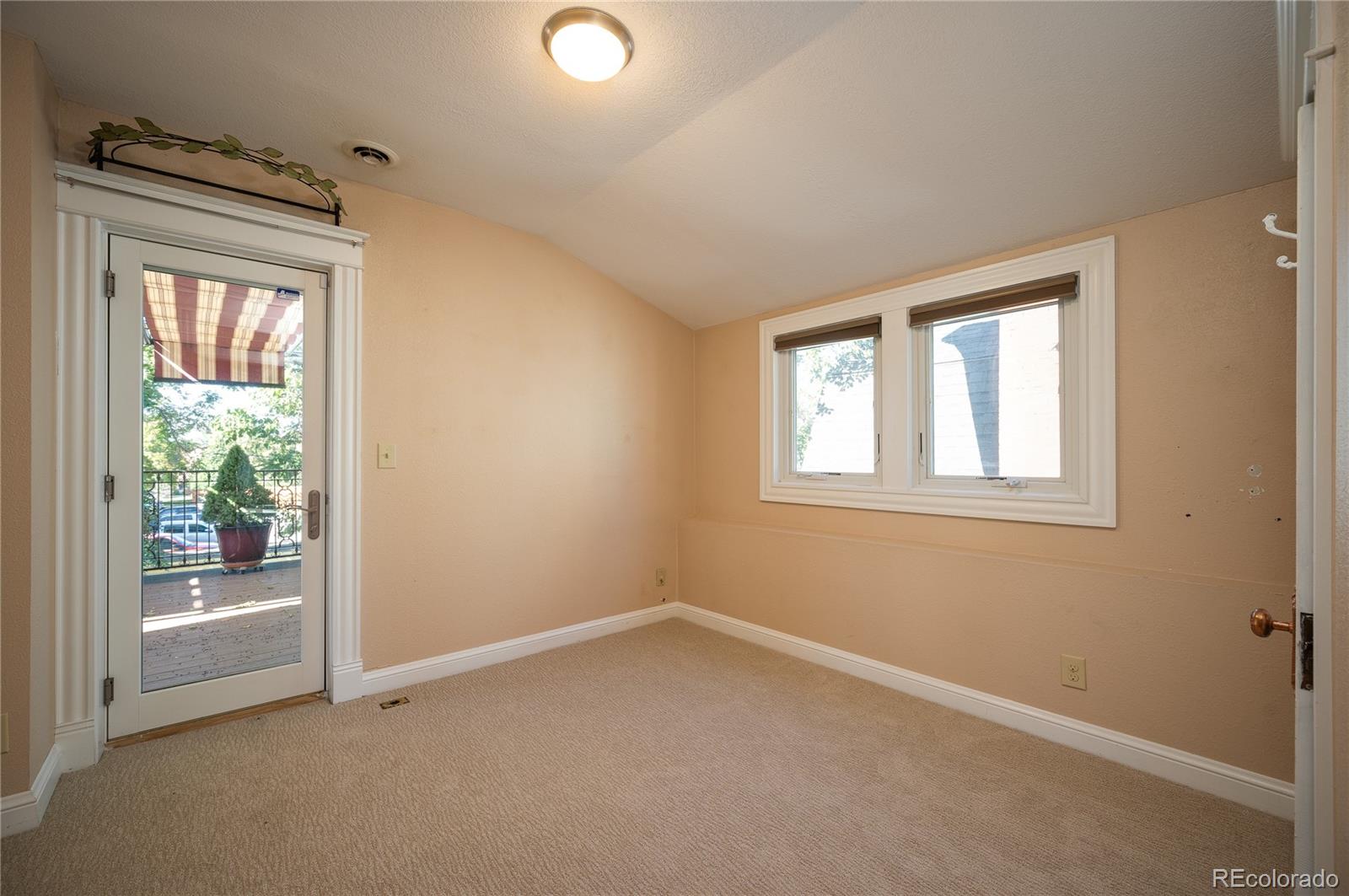 MLS Image #19 for 2555 n downing street,denver, Colorado